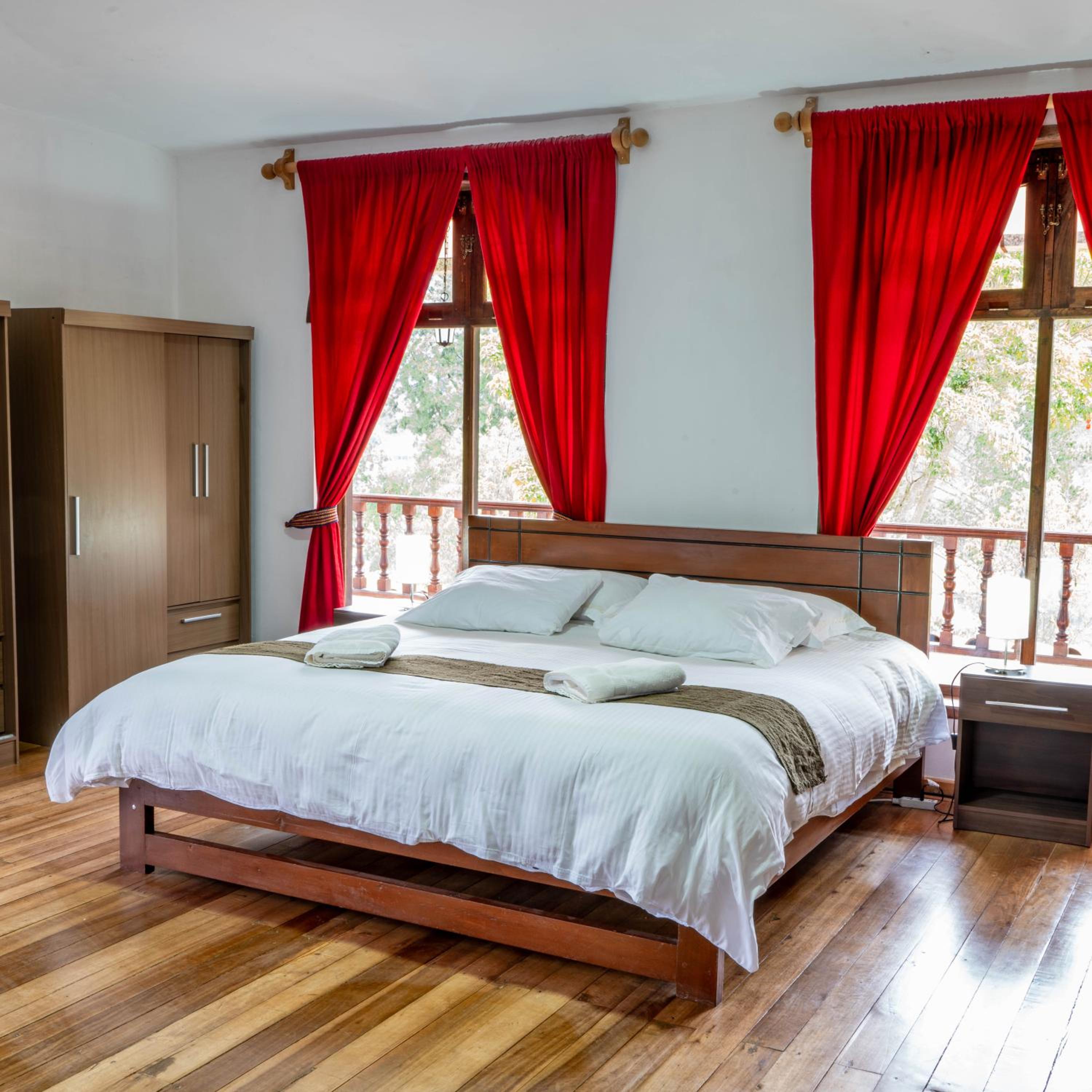 King Room with Balcony - Photo 1