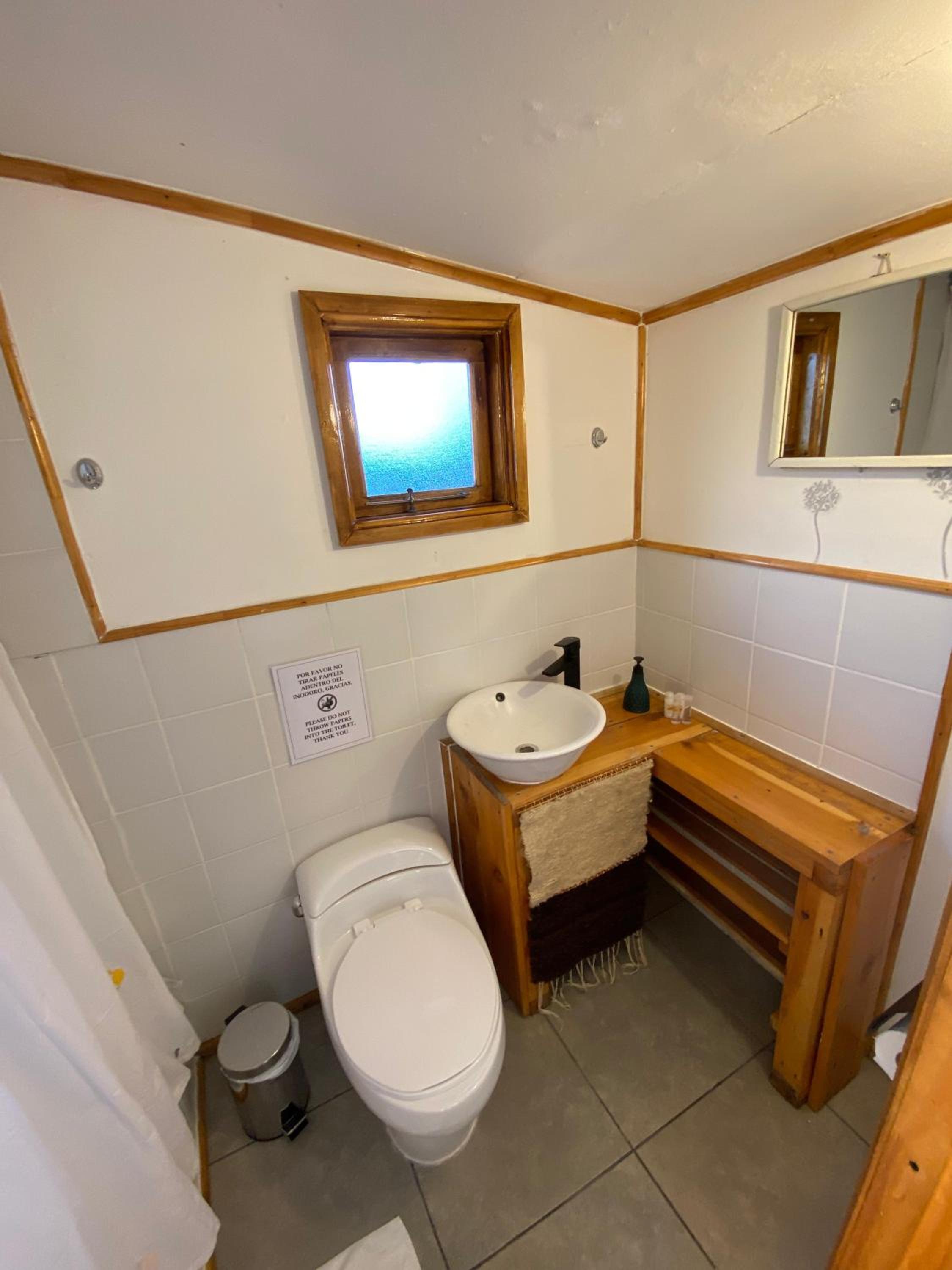 Quadruple Room with Private Bathroom photo 2