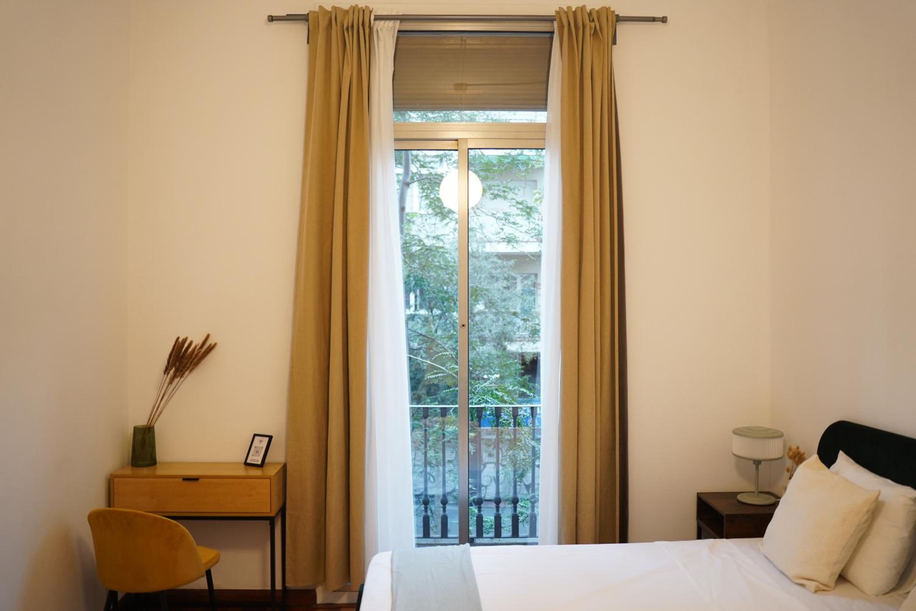 Large Double Room photo 3