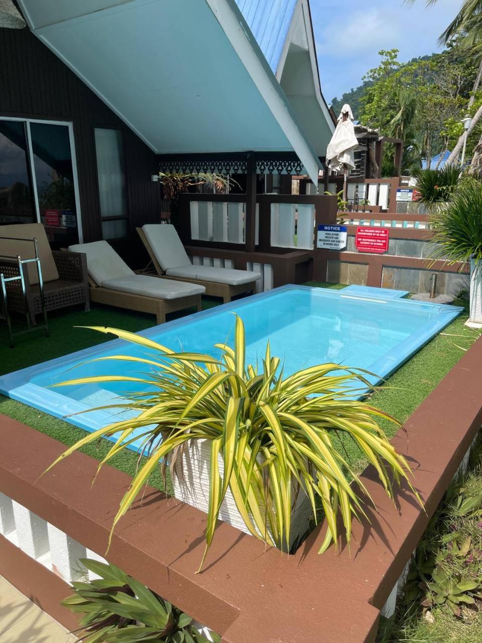 Suite With Private Pool