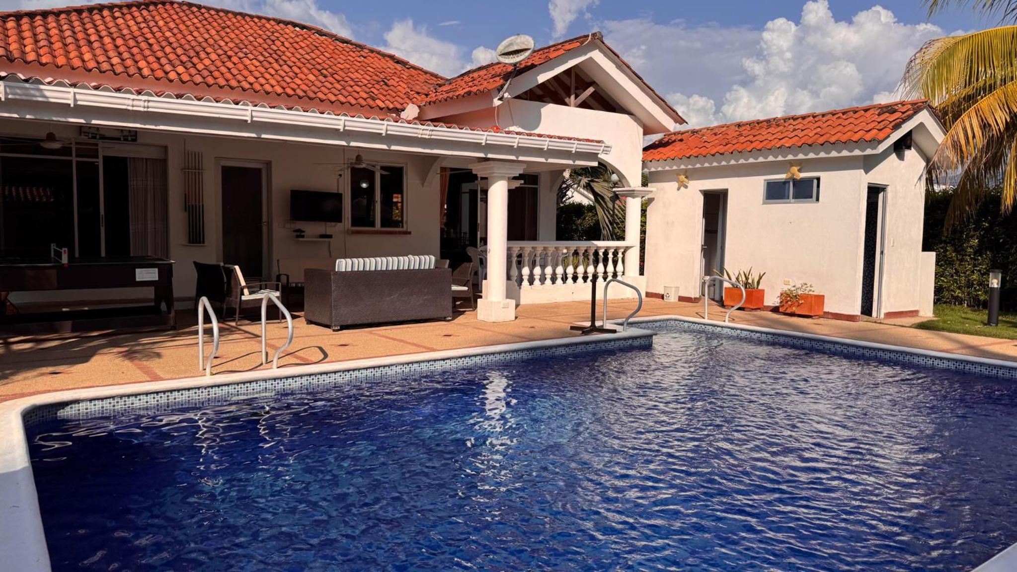 Three-Bedroom Vacation Home  photo 2