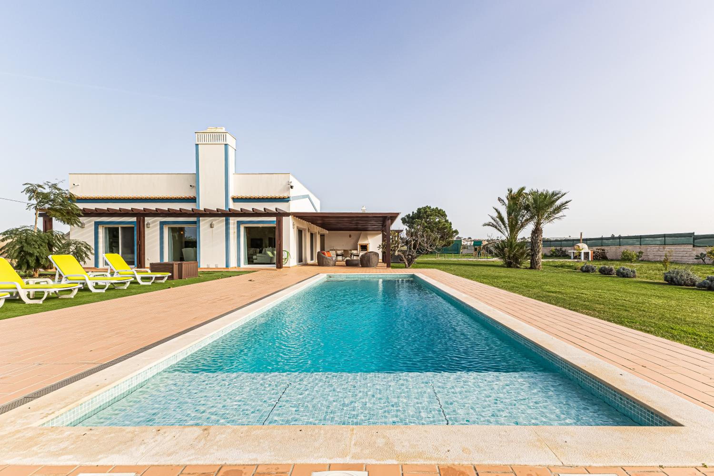 Villa with Private Pool photo 3