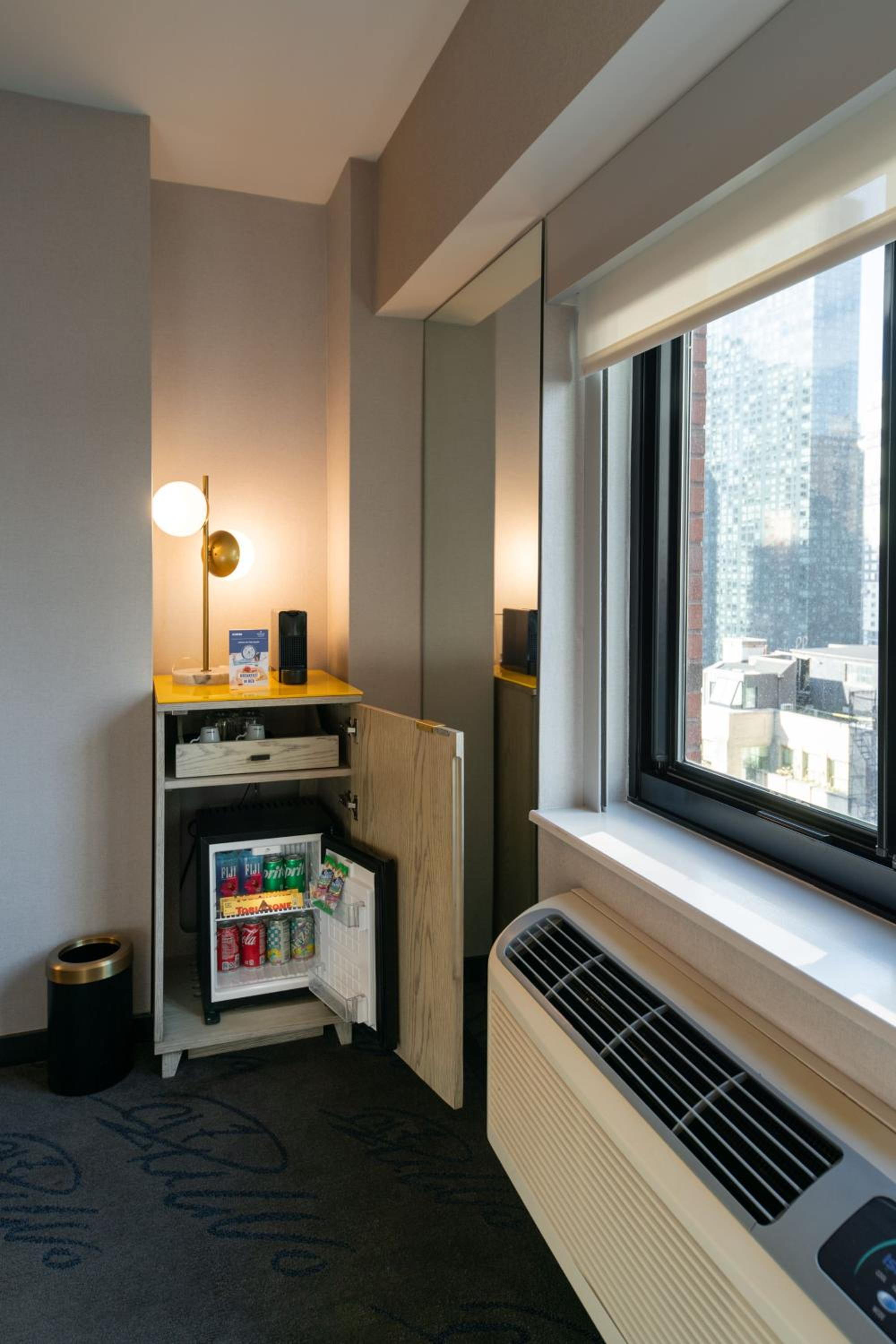 Deluxe King Room ADA