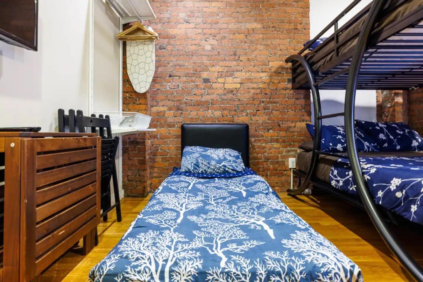 Studio Apartment photo 1