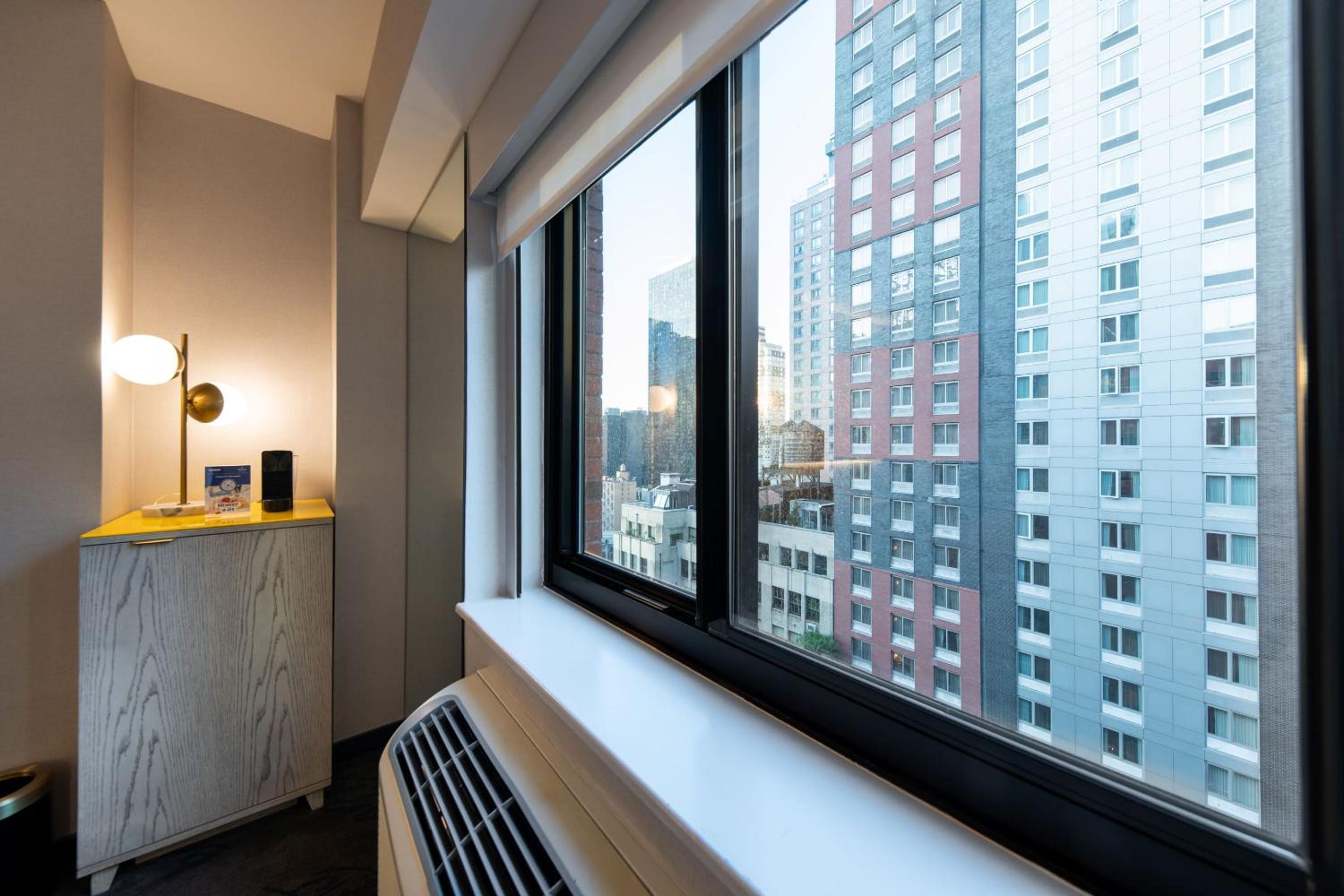 Superior King High Floor Room