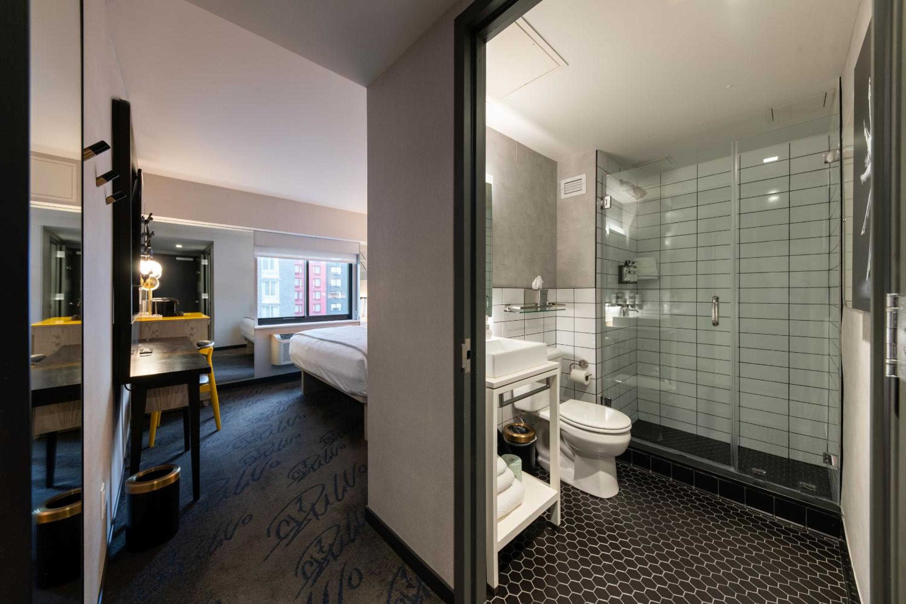 Superior King High Floor Room