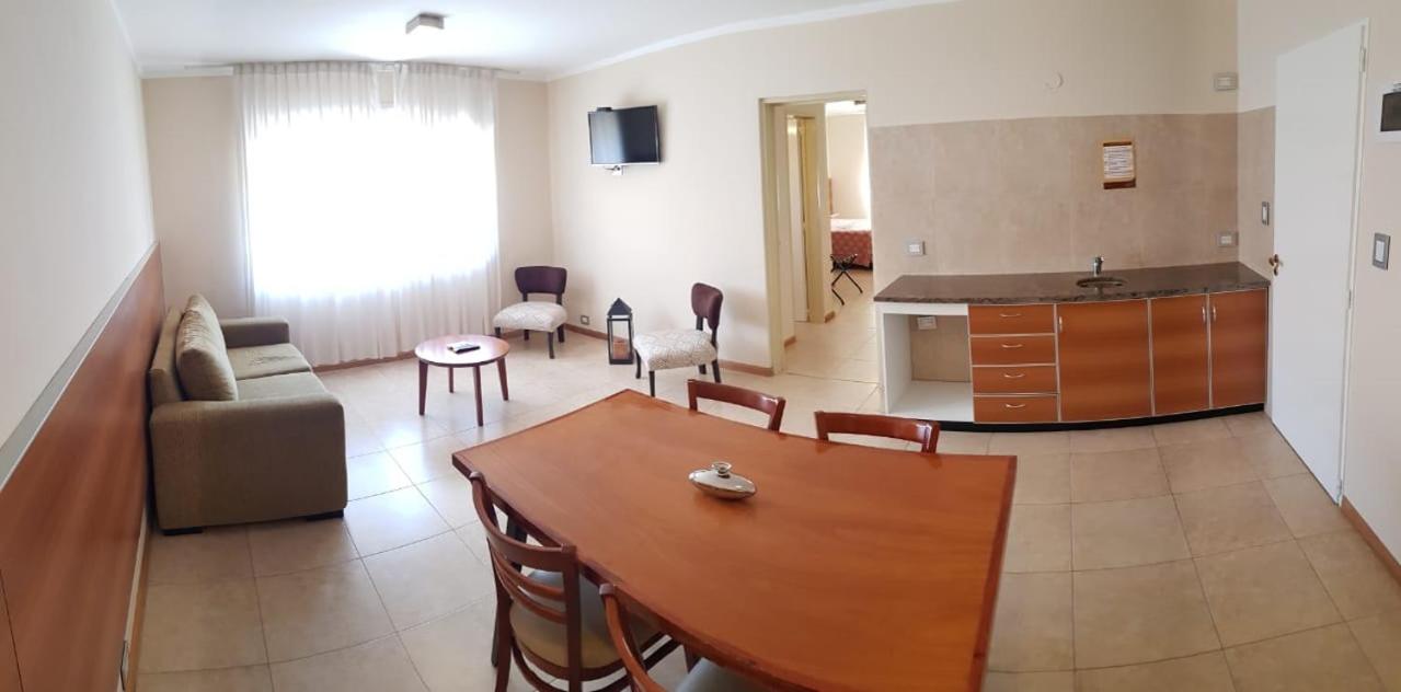 One-Bedroom Deluxe Apartment