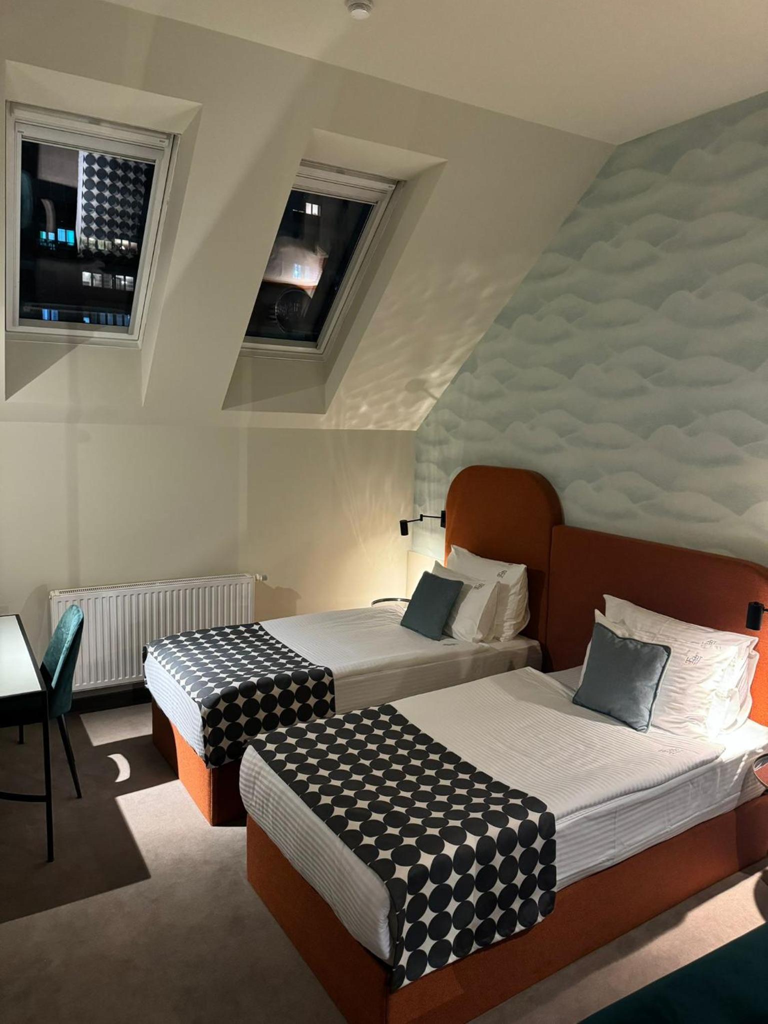Superior Double with Sofa Bed photo 2