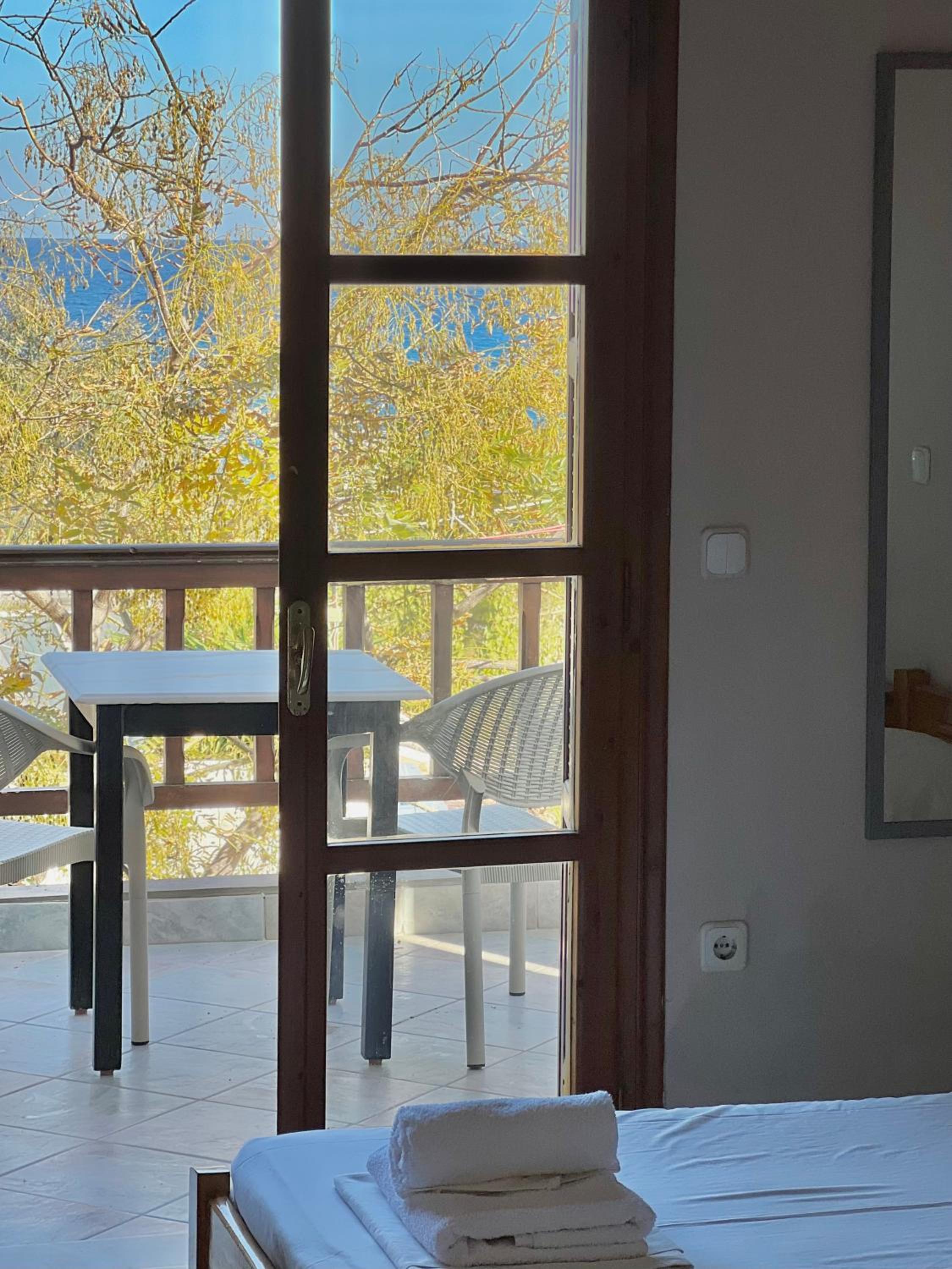 Studio with Sea View photo 2