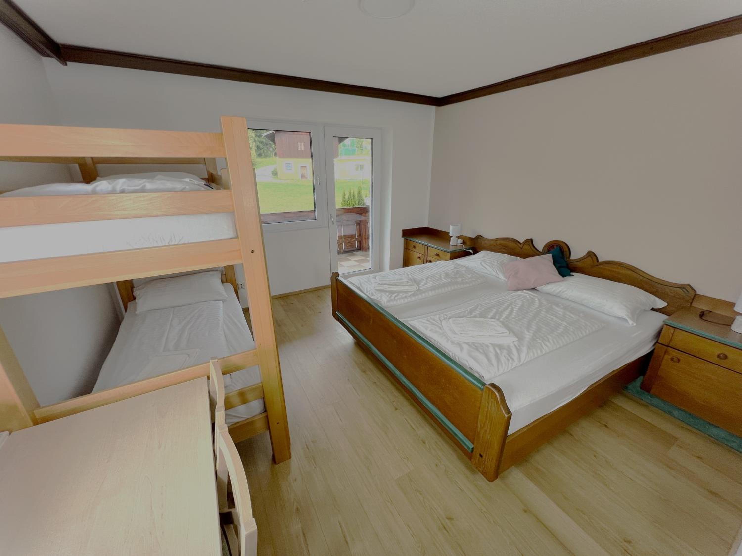 Quadruple Room with Balcony photo 1