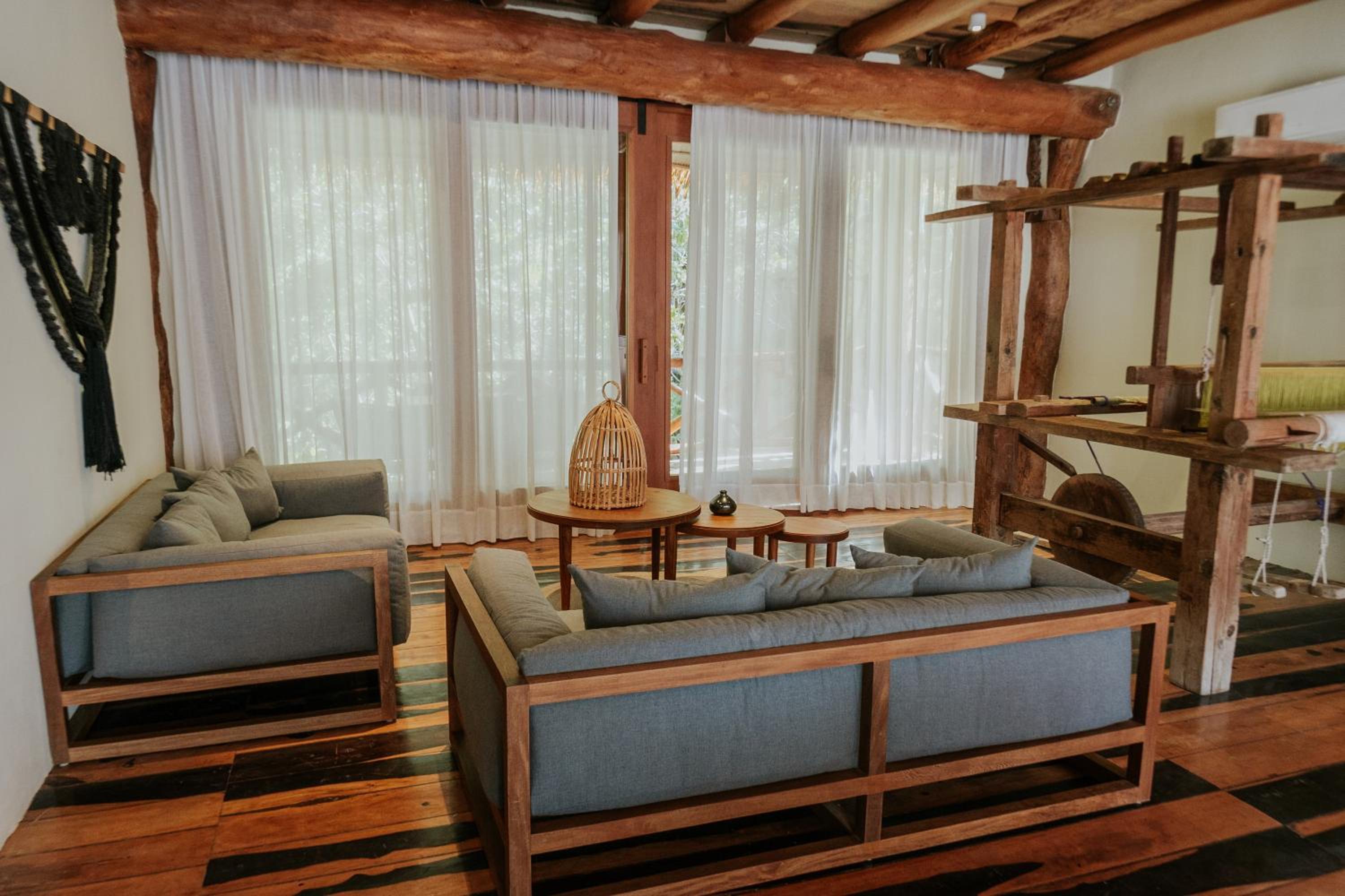 Superior Suite - Photo 22