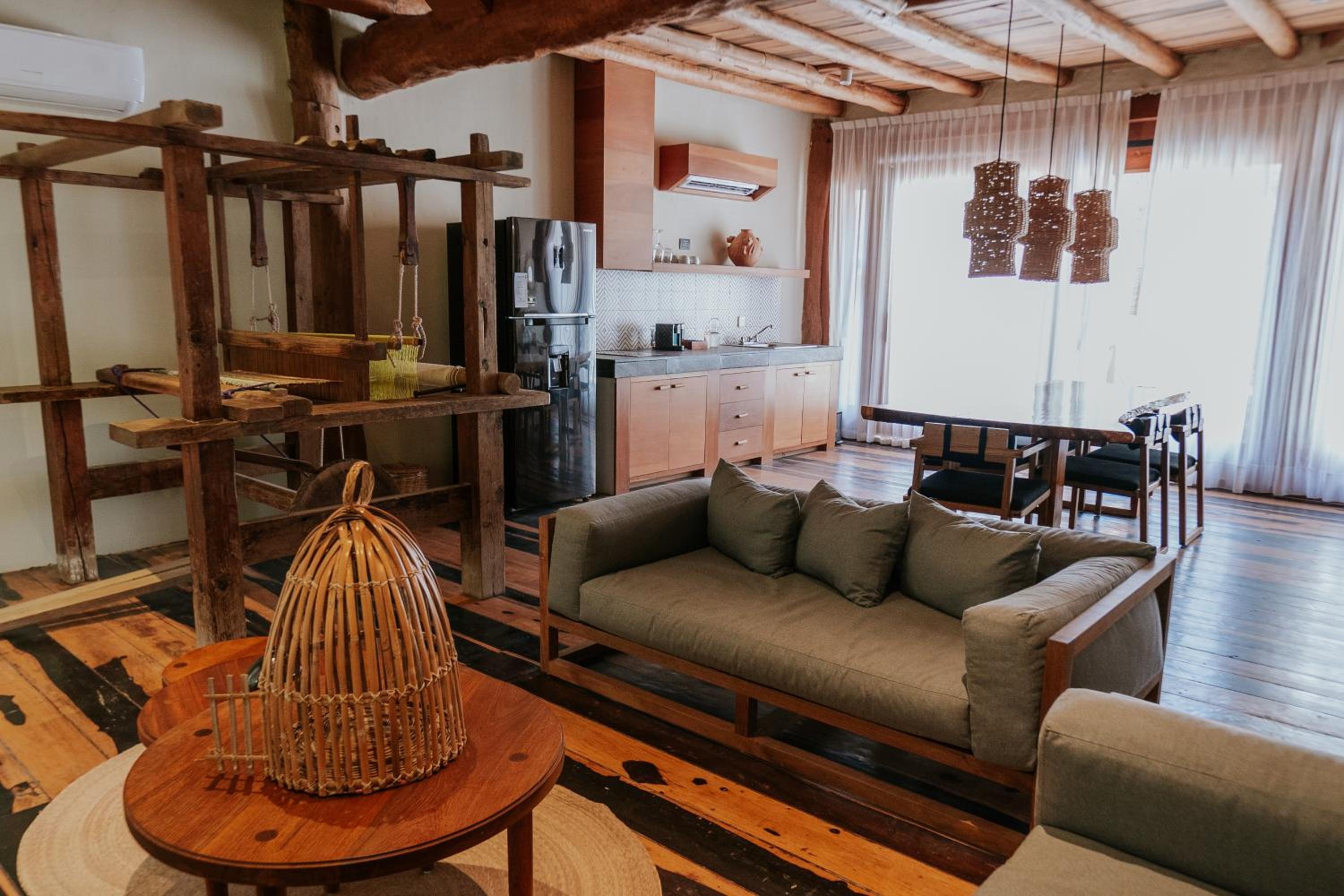 Superior Suite - Photo 20