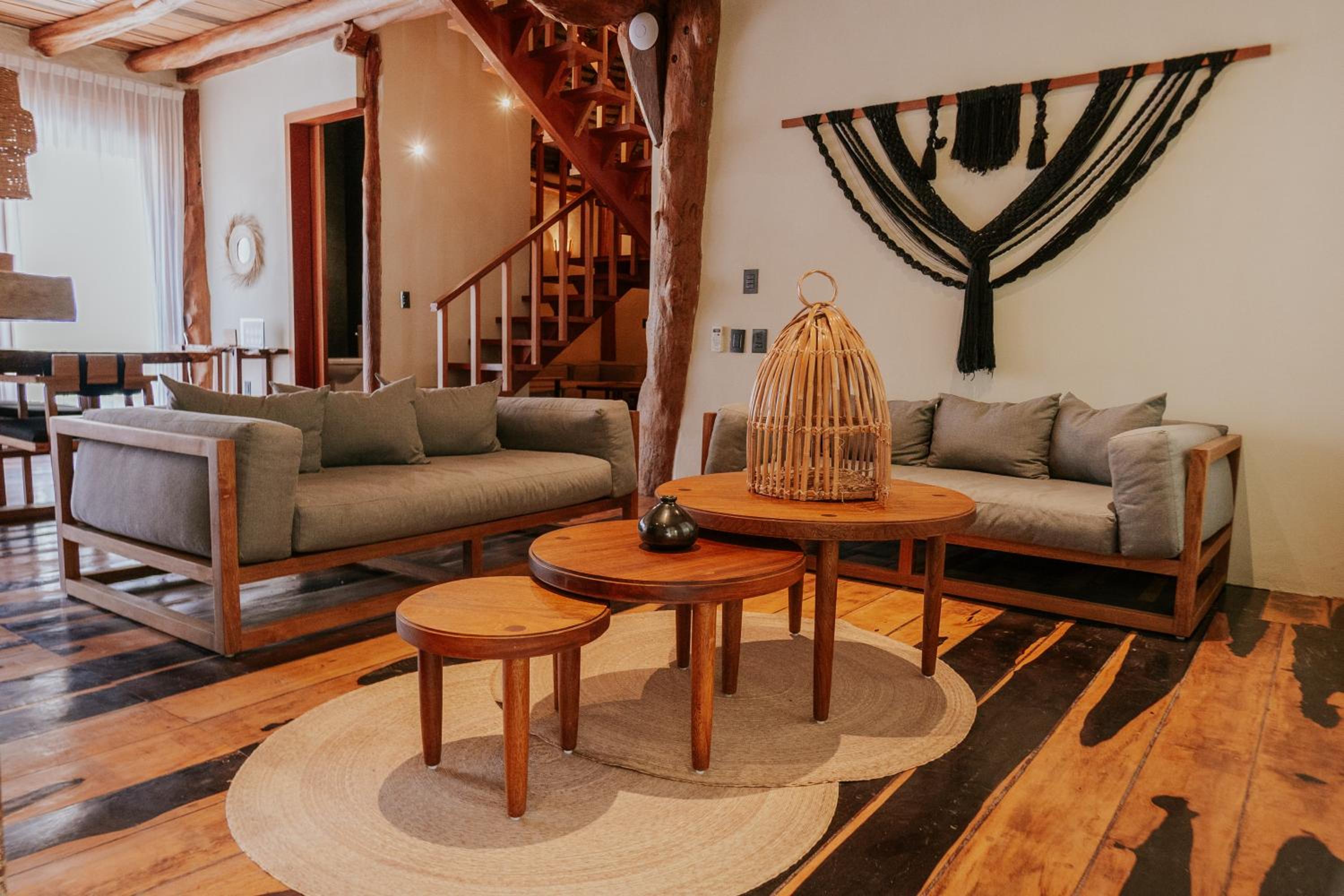 Superior Suite - Photo 10