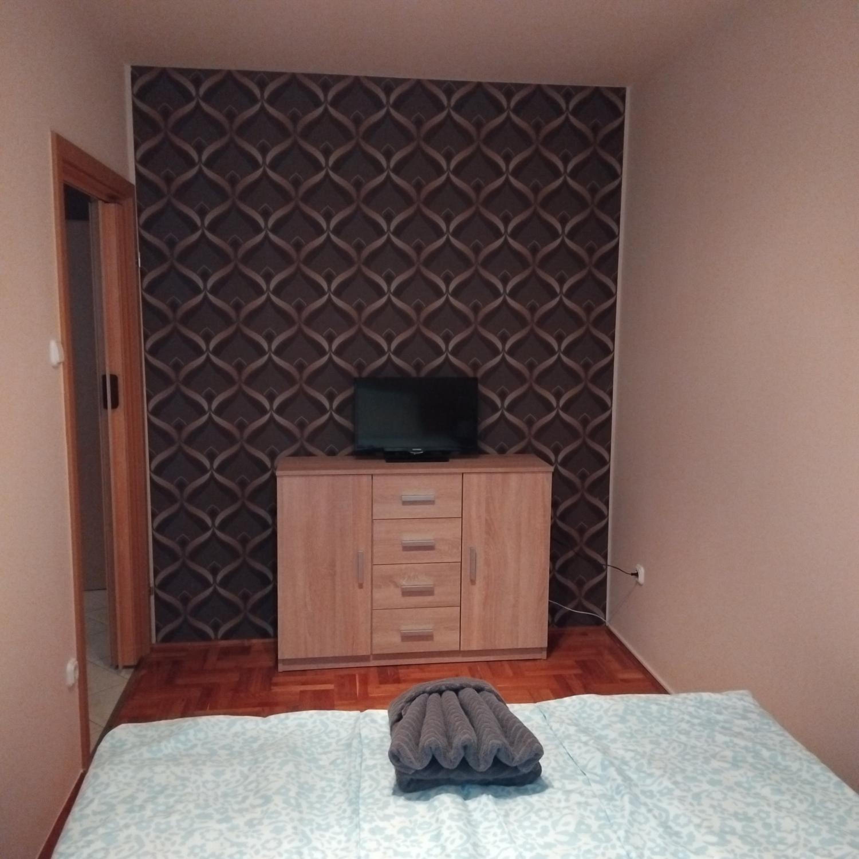 One-Bedroom Apartment photo 3