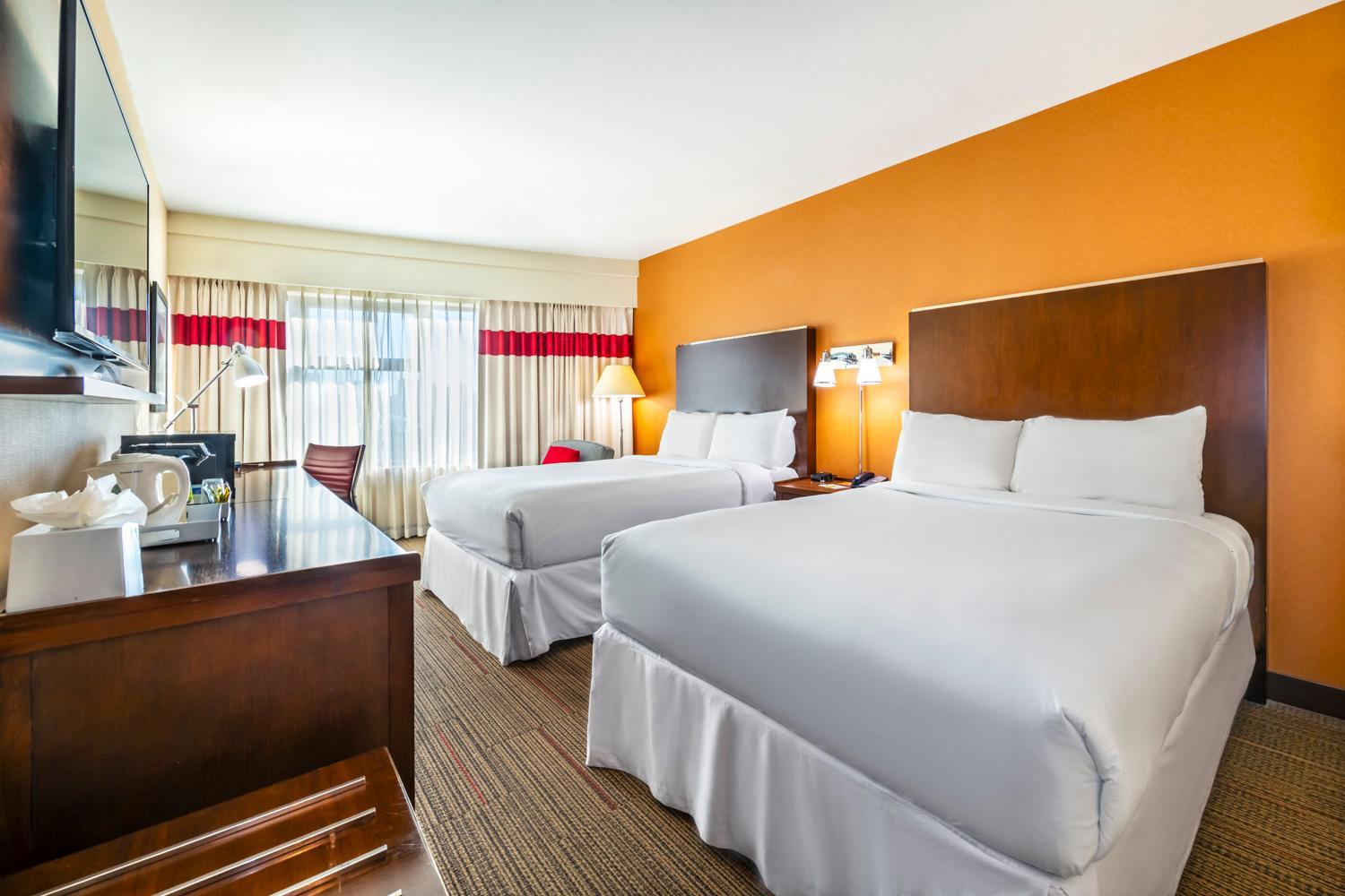 Deluxe Double Room With 2 Double Beds - Non Smoking photo 1