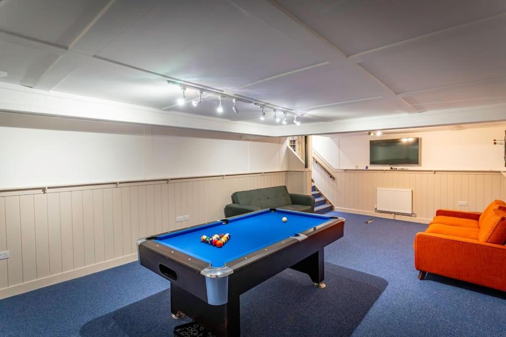 Three-Bedroom House photo 2