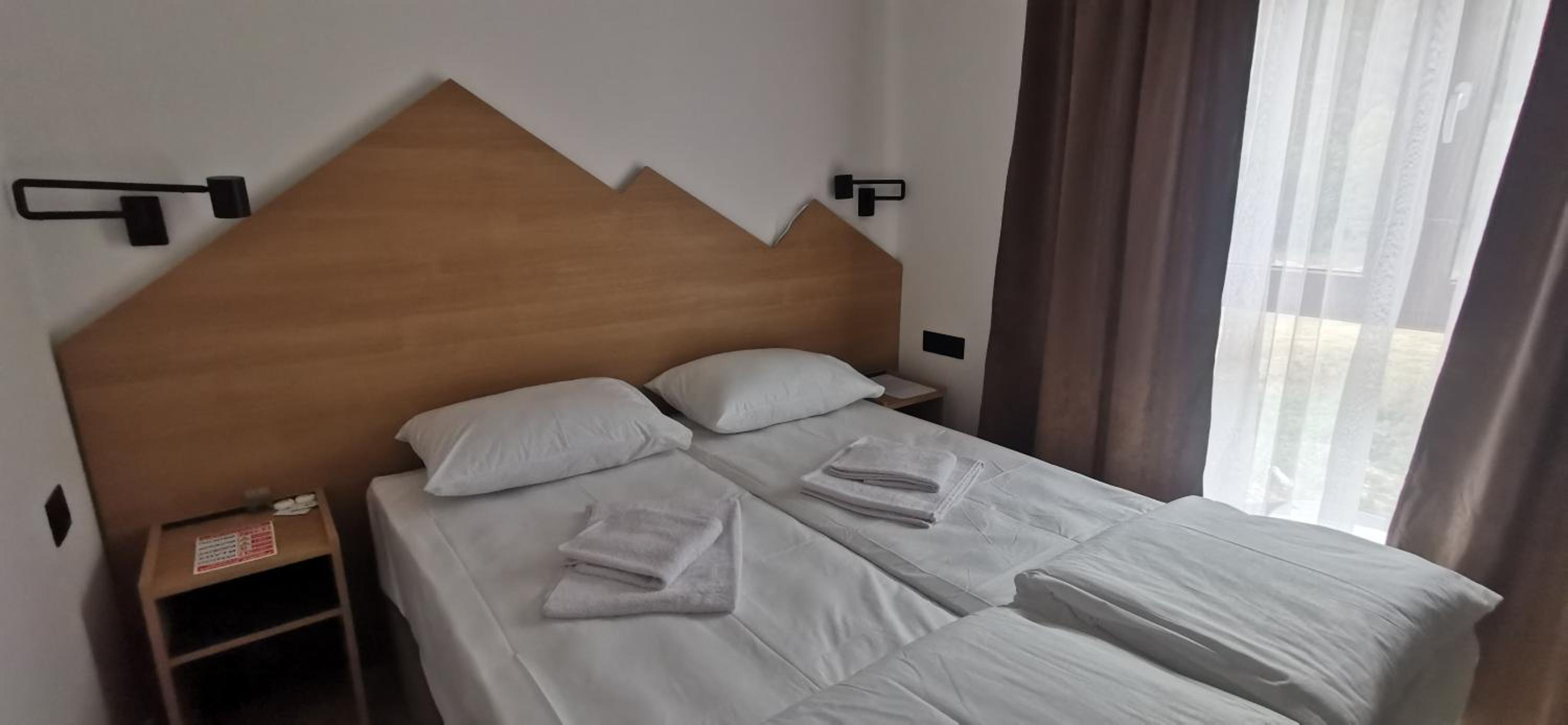 Standard Double or Twin Room photo 1