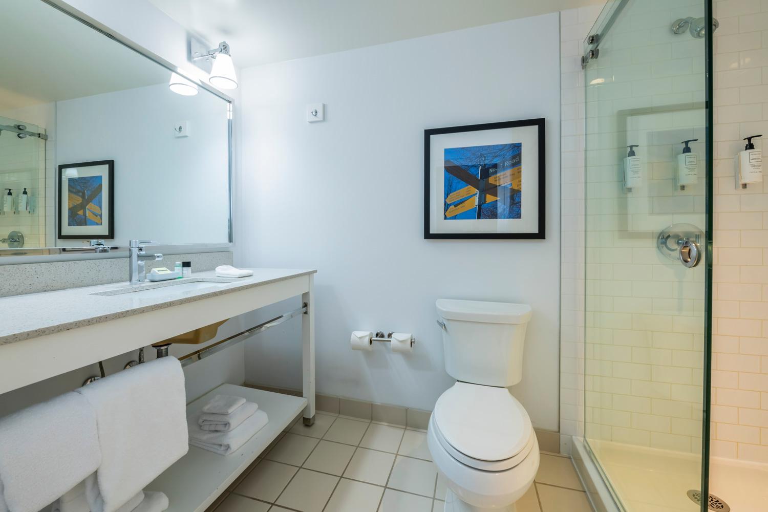 Double Room with 2 Double Beds - Non Smoking photo 2