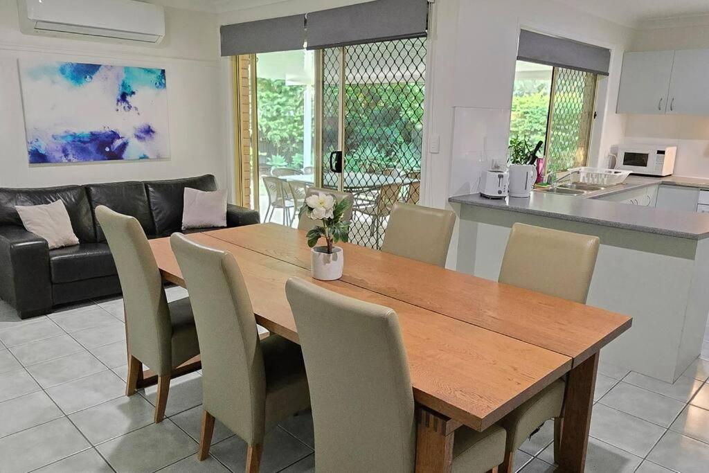 Four-Bedroom House photo 3