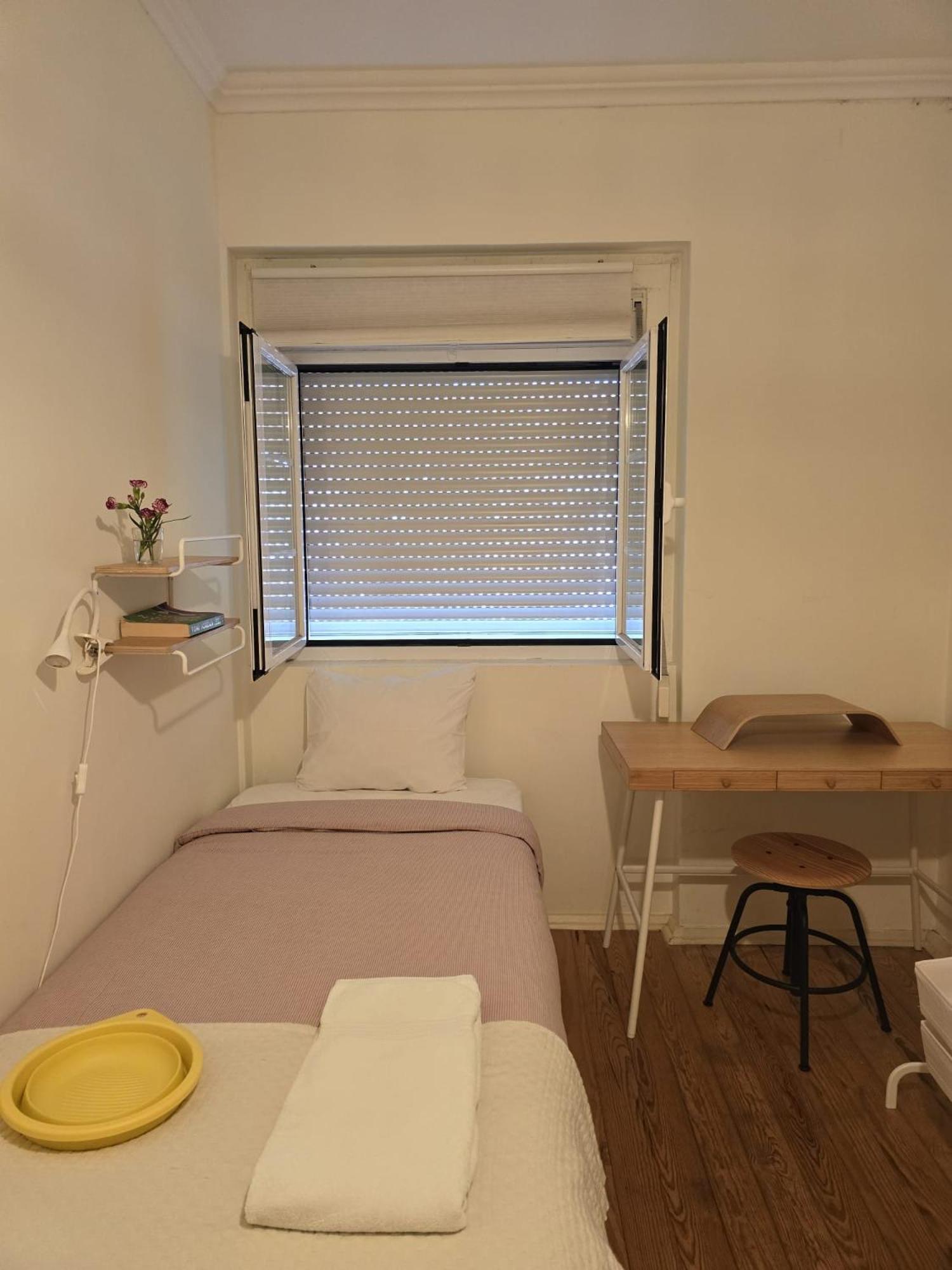 Double or Twin Room - Photo 4