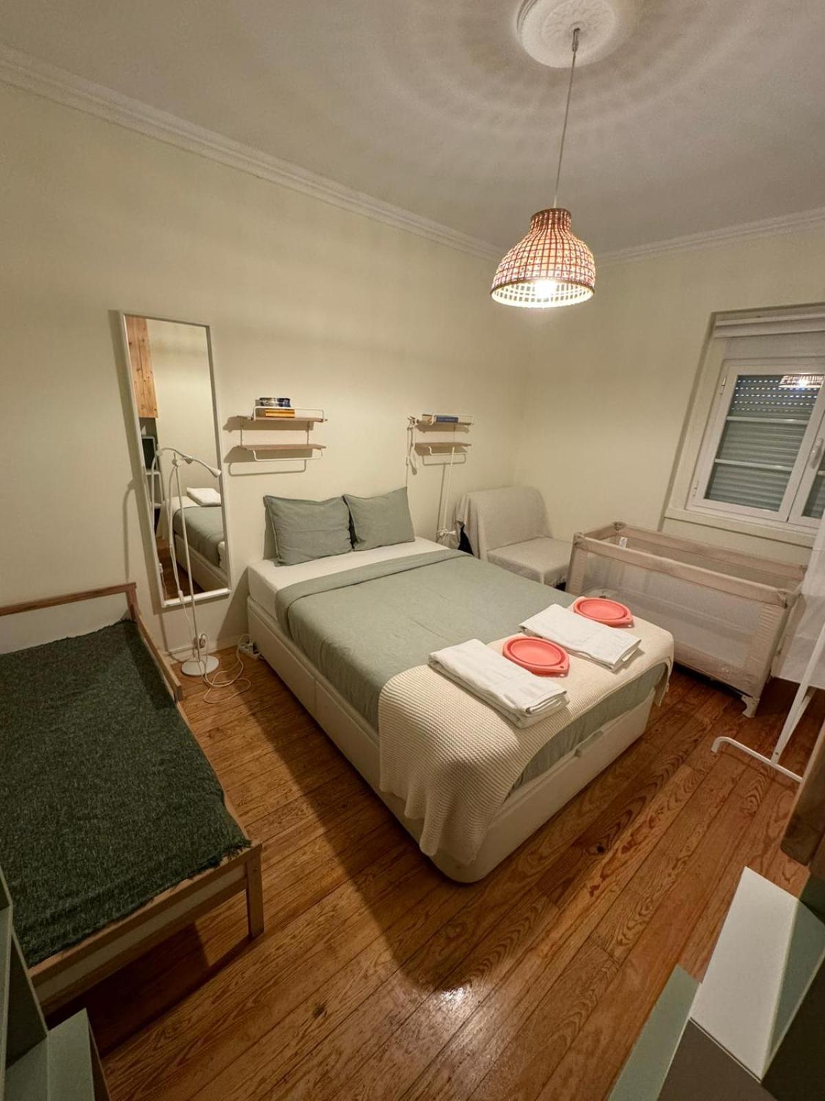 Family Room - Photo 2