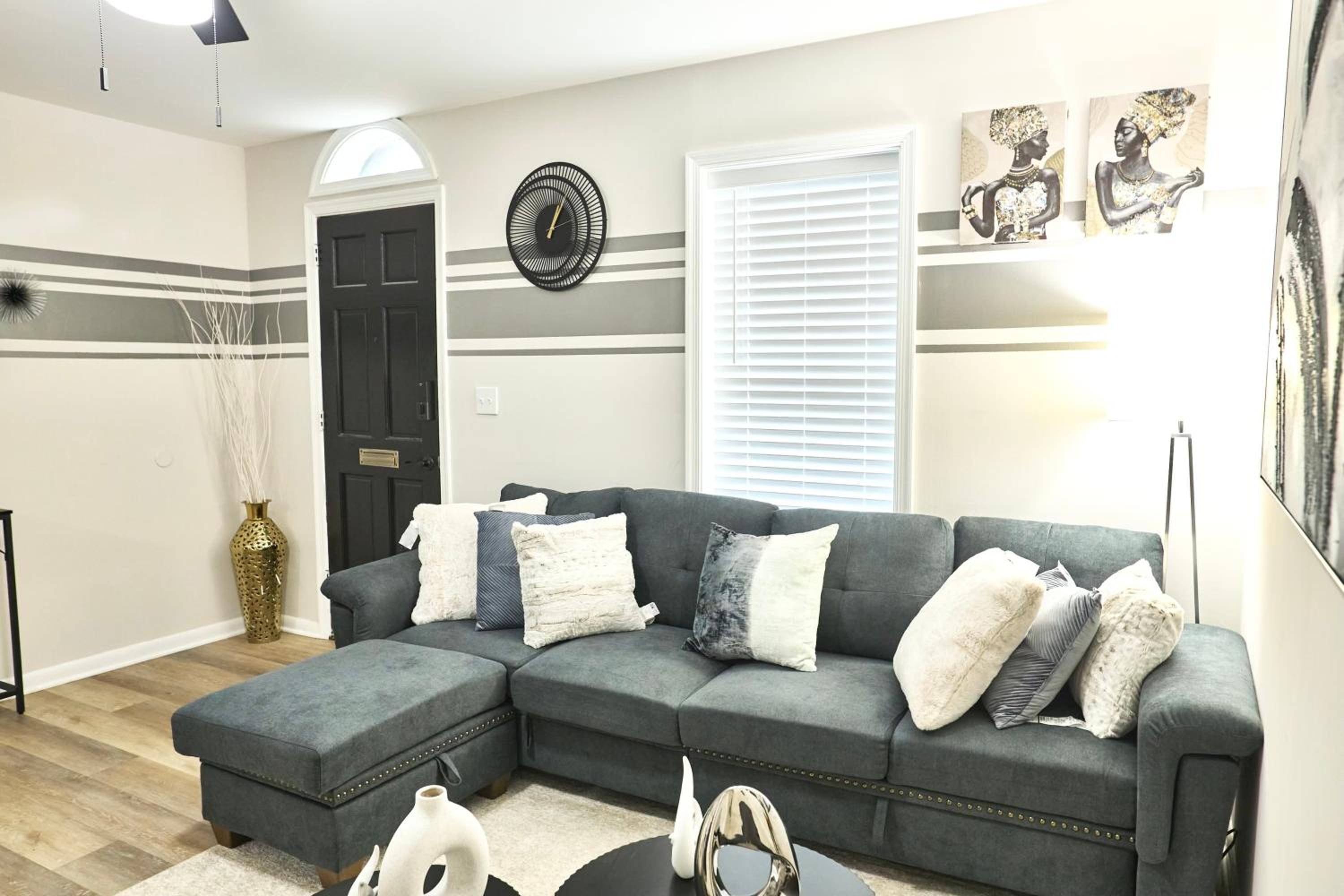 Three-Bedroom Townhouse photo 1