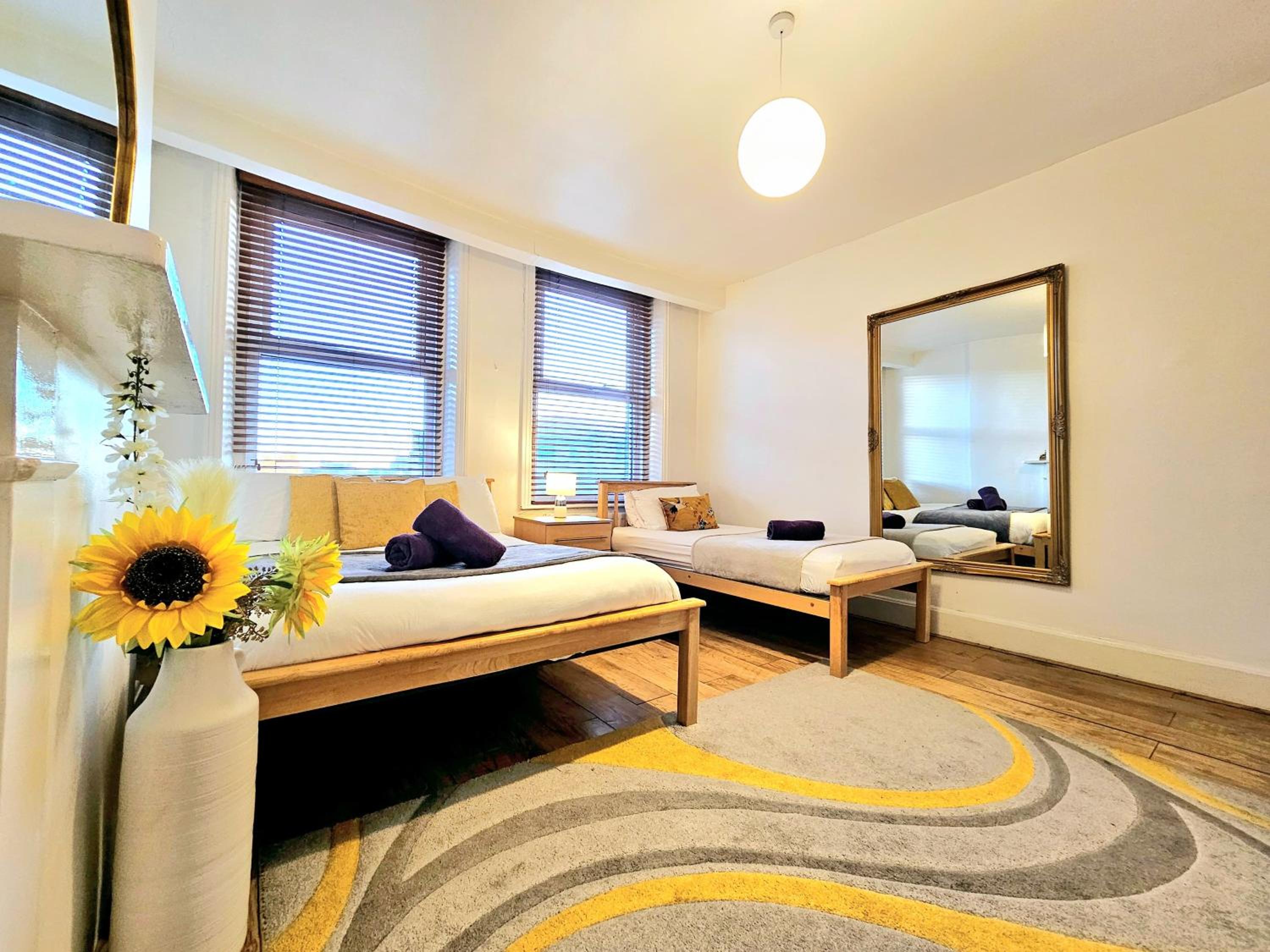 Apartment photo 1