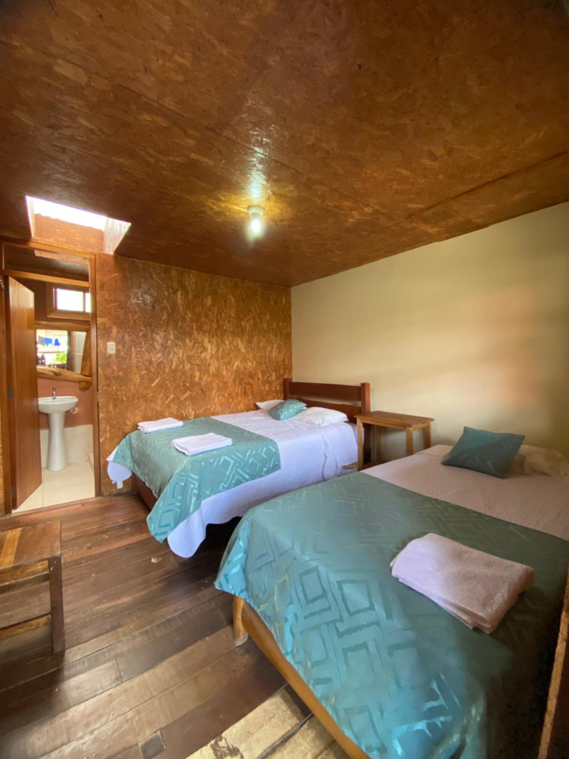Twin Room With Private Bathroom photo 2