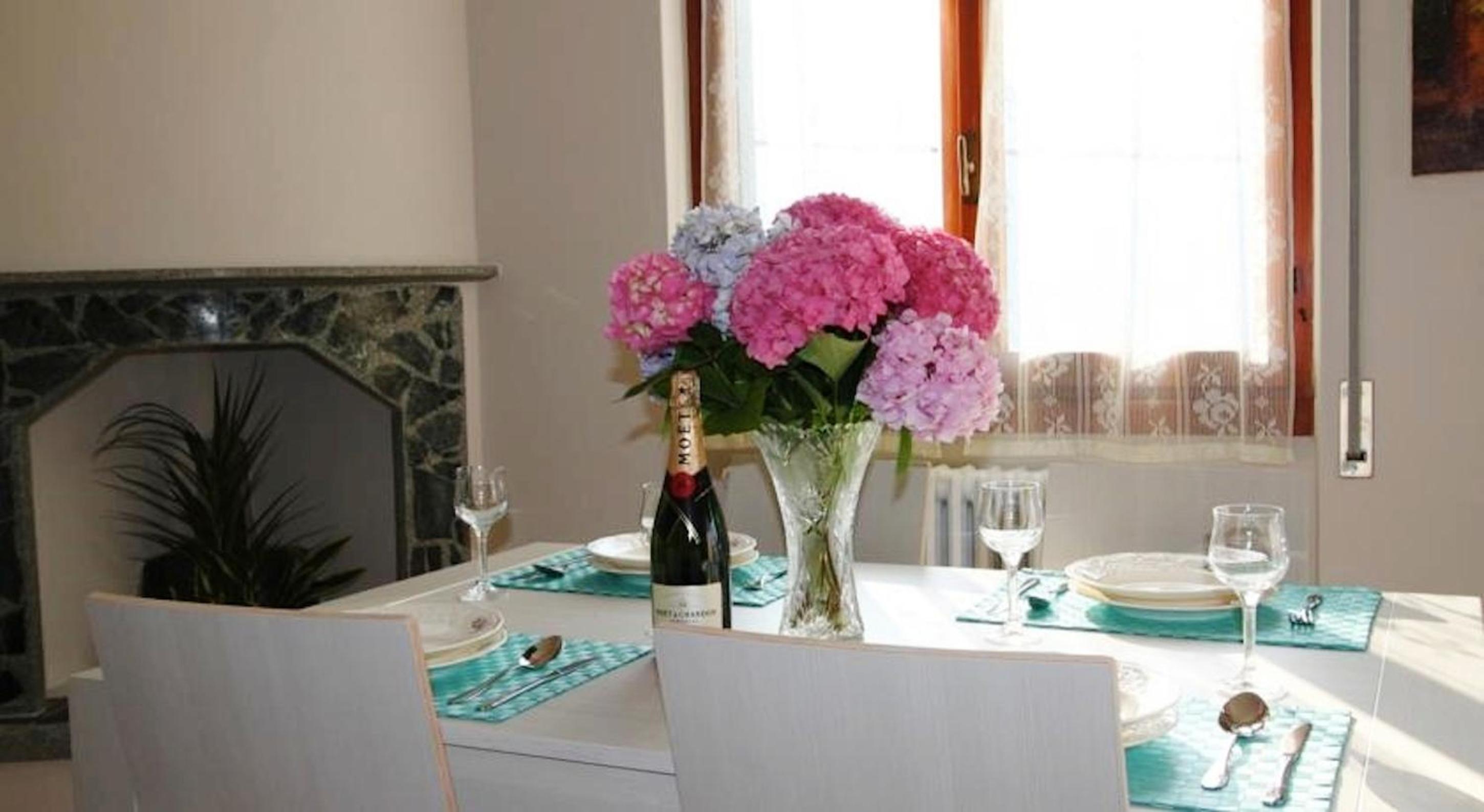 Two-Bedroom Apartment with Terrace - Photo 9