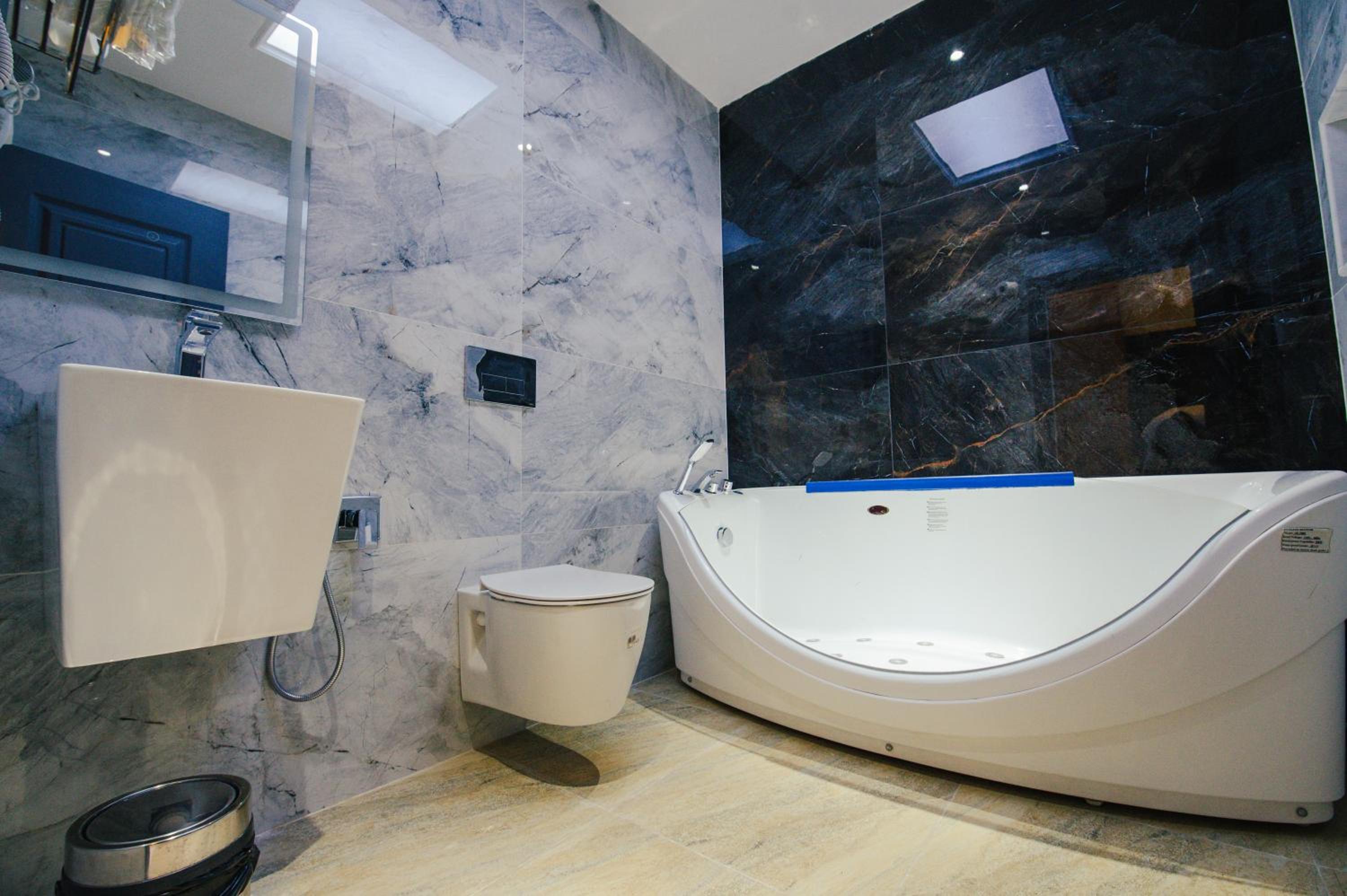 King Suite With Balcony