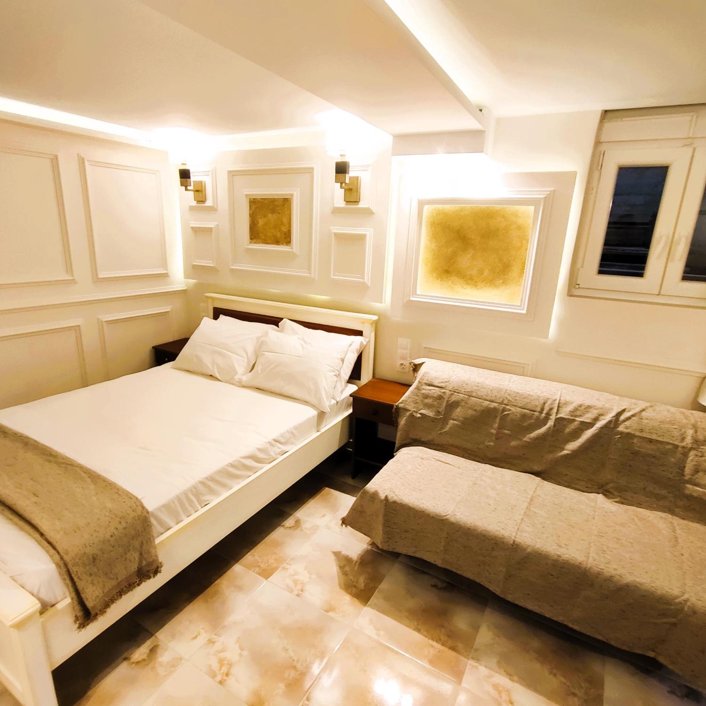Deluxe Suite photo 1
