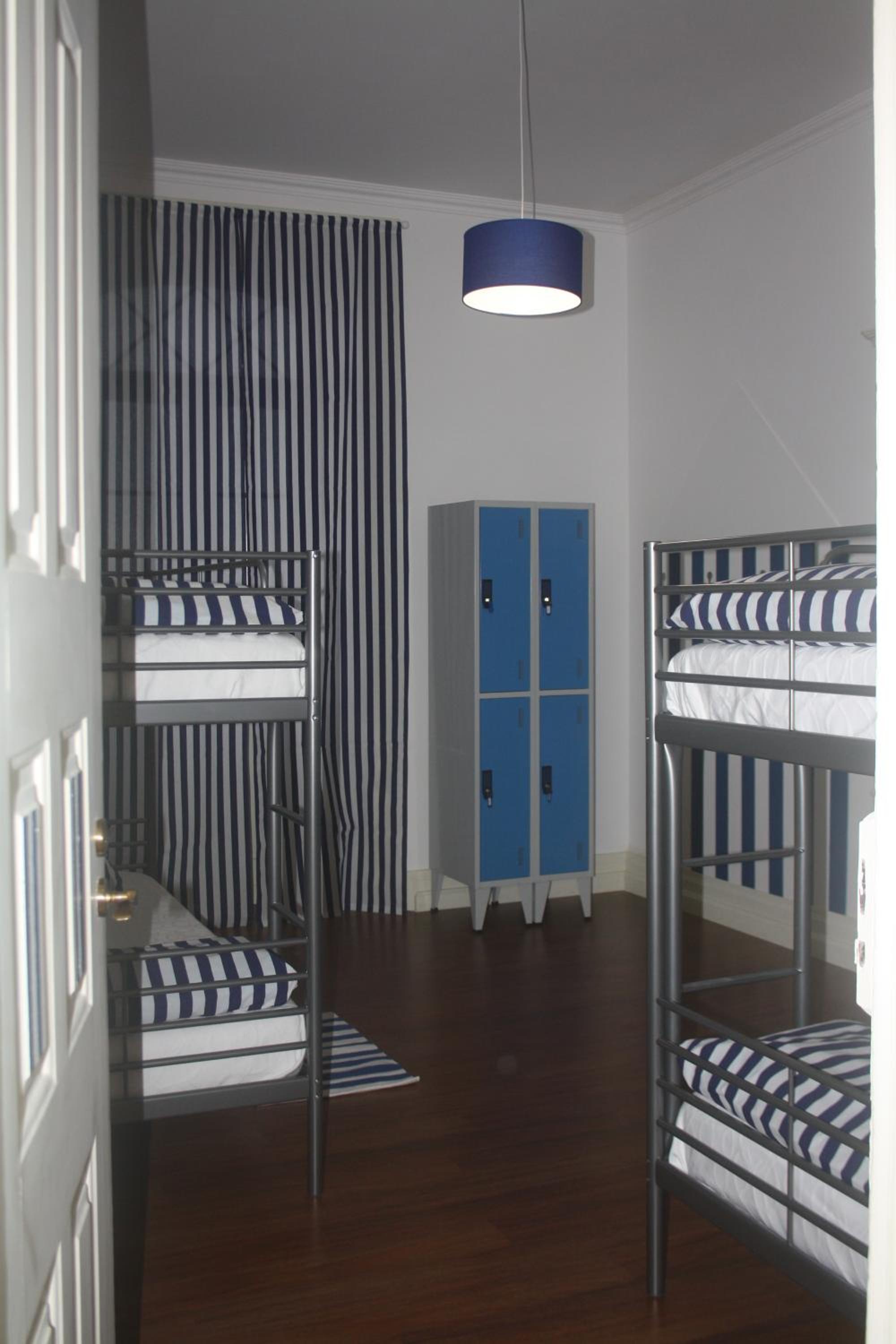 4-Bed Mixed Dormitory Room photo 1