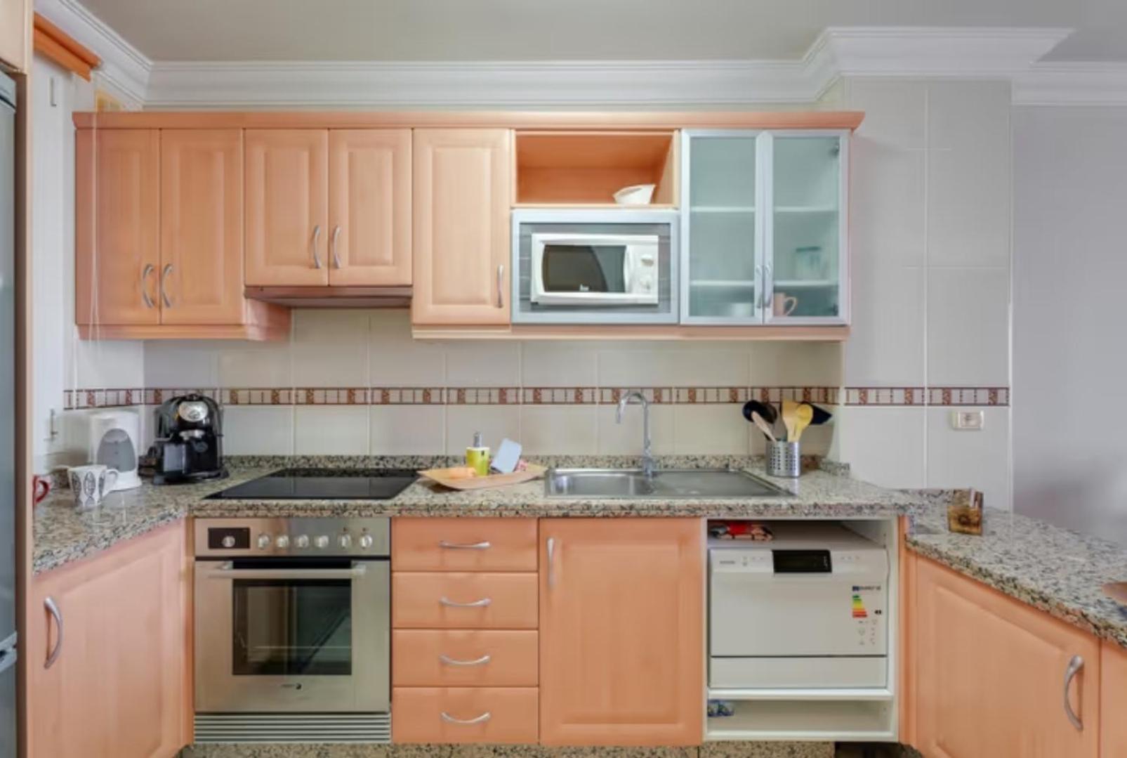Apartment - Photo 45