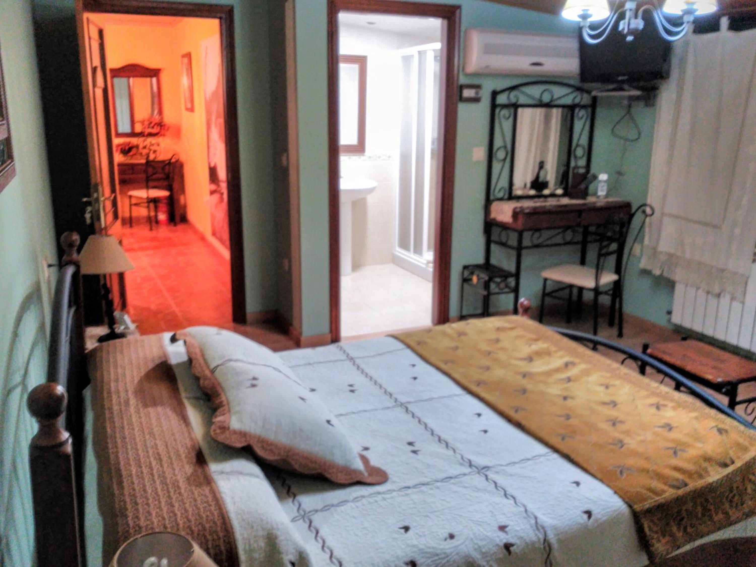Double Room with Pool View photo 2
