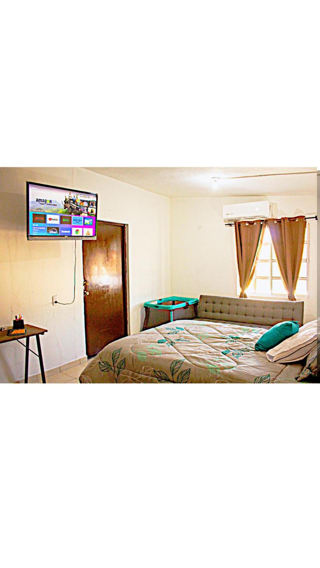 One-Bedroom Apartment photo 1