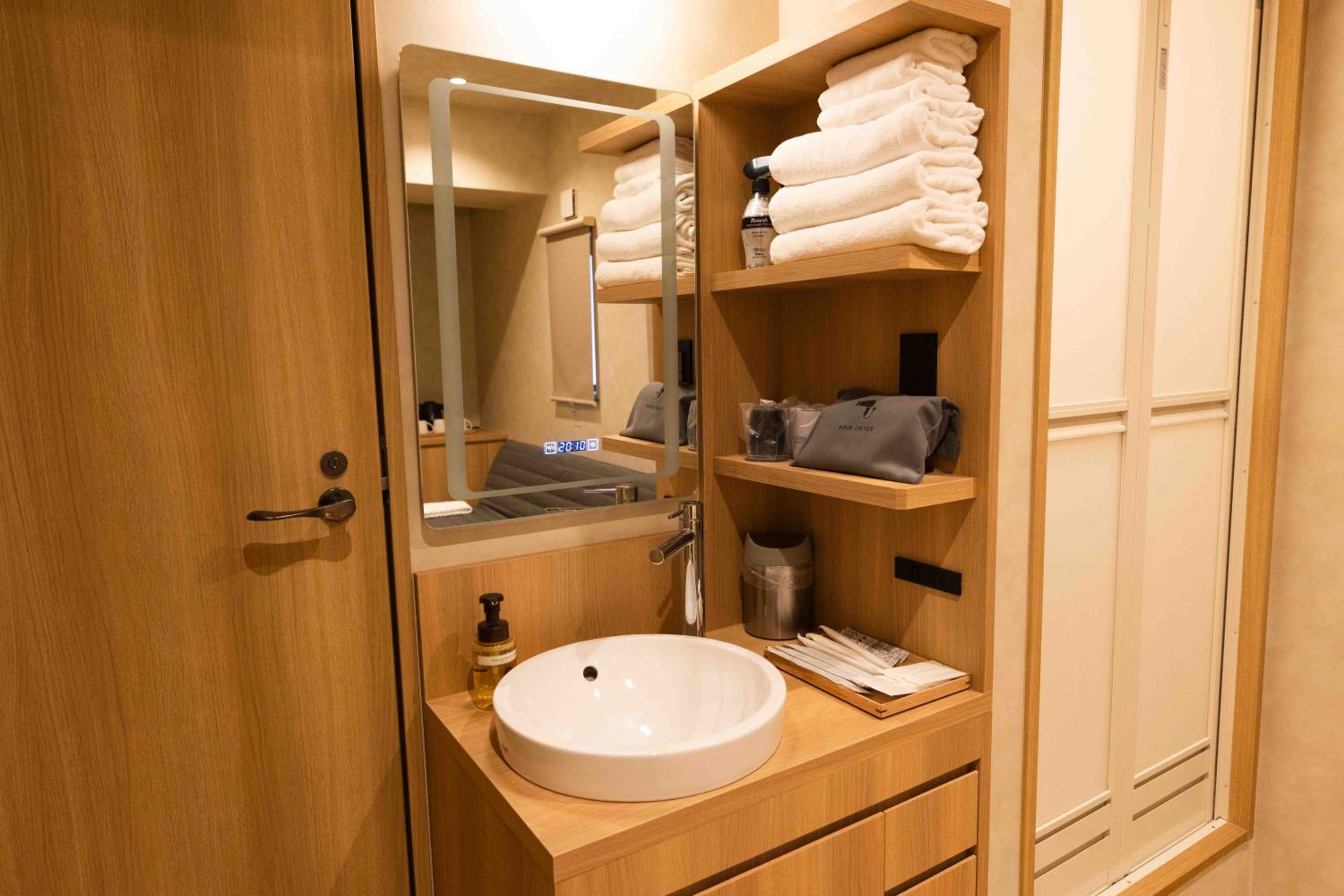 Superior Twin Room photo 3