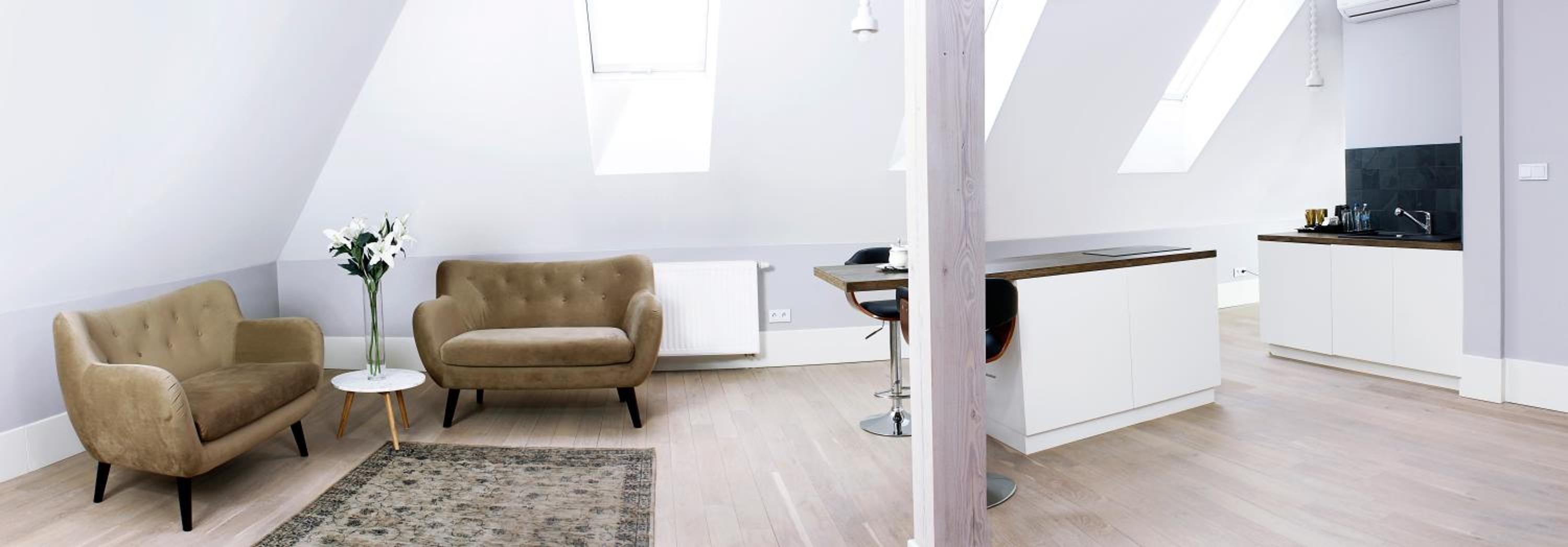 Deluxe Suite - Photo 11
