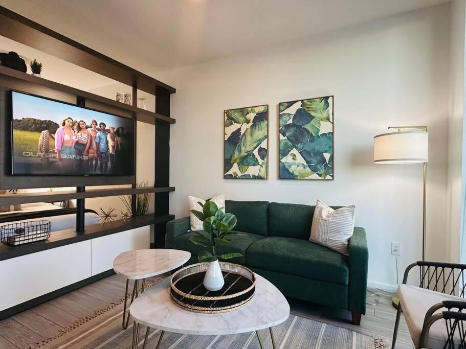 Studio Apartment With Balcony photo 3
