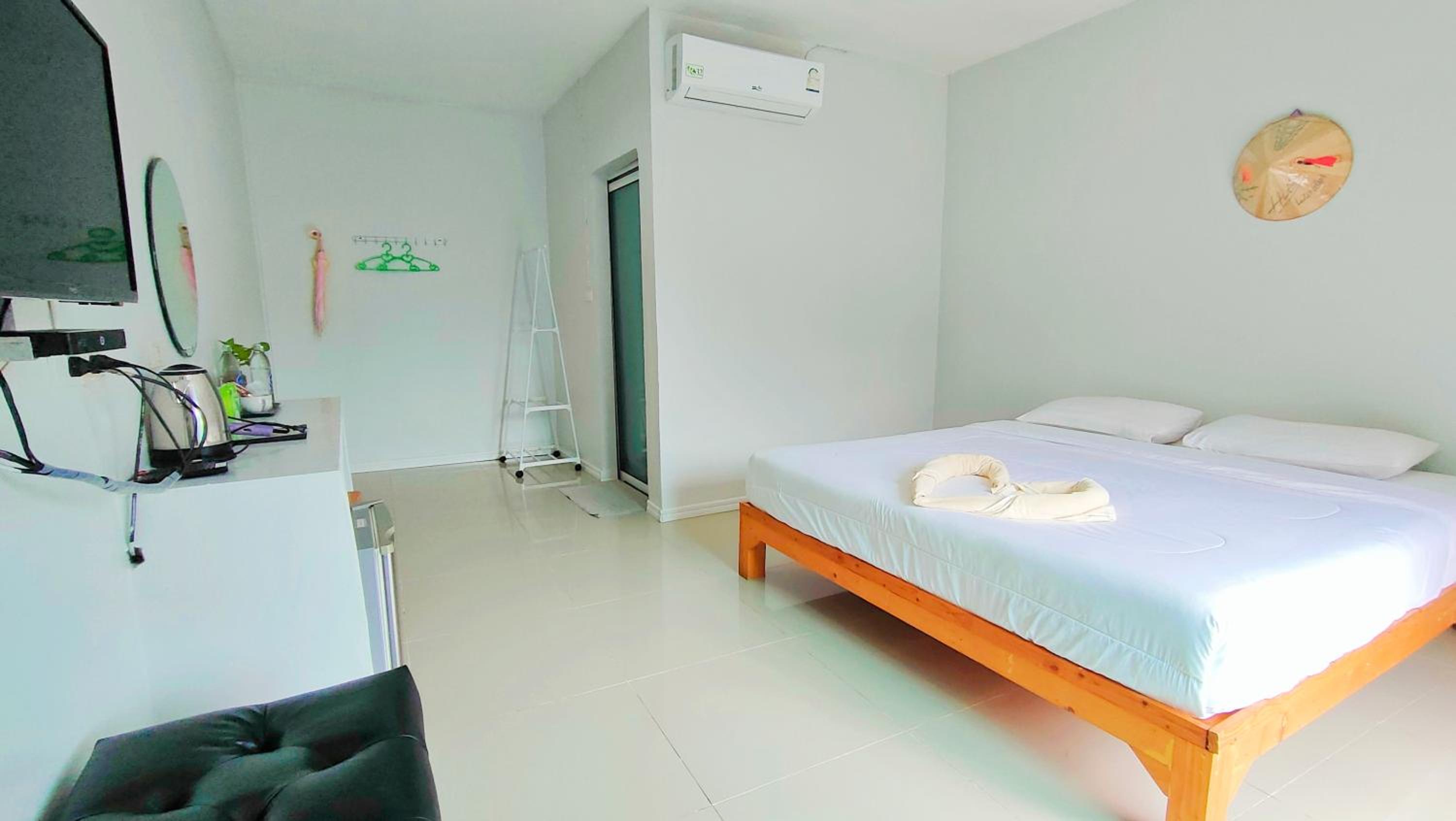Double Room with Mountain View - Photo 12