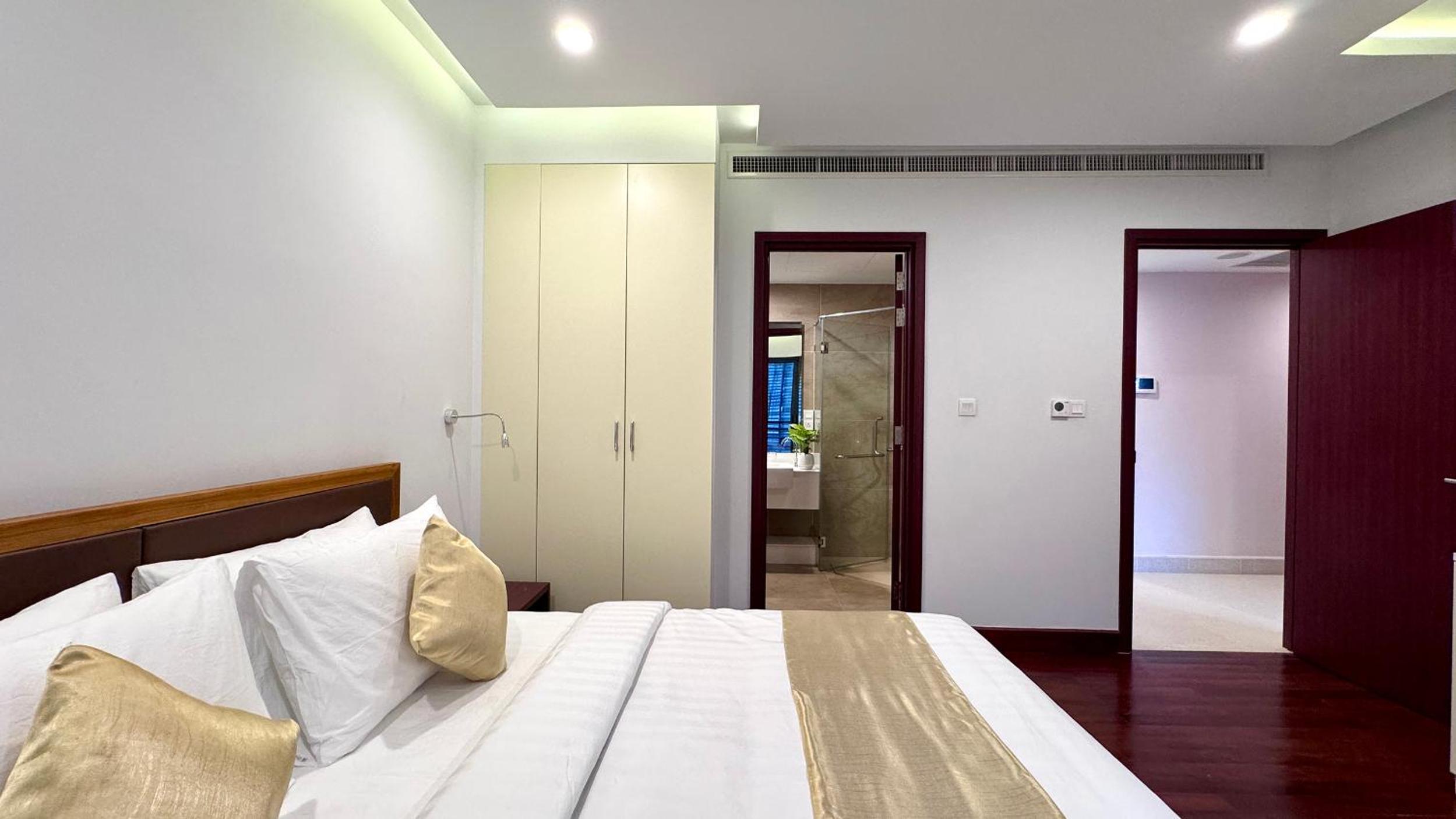 Deluxe Double Room - Photo 14