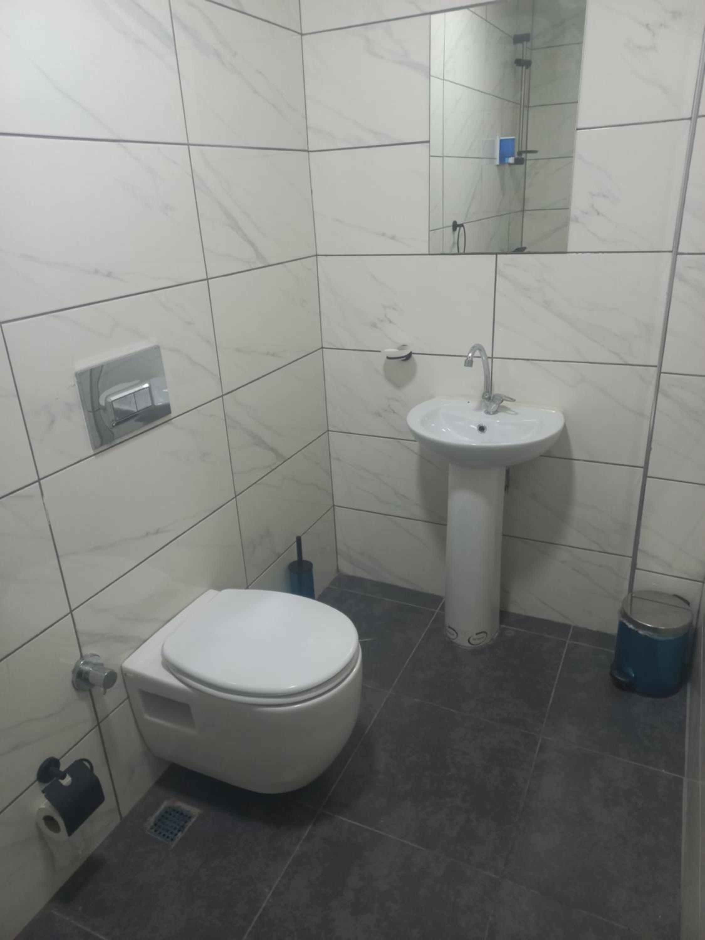 Standard Single Room with Shower photo 3