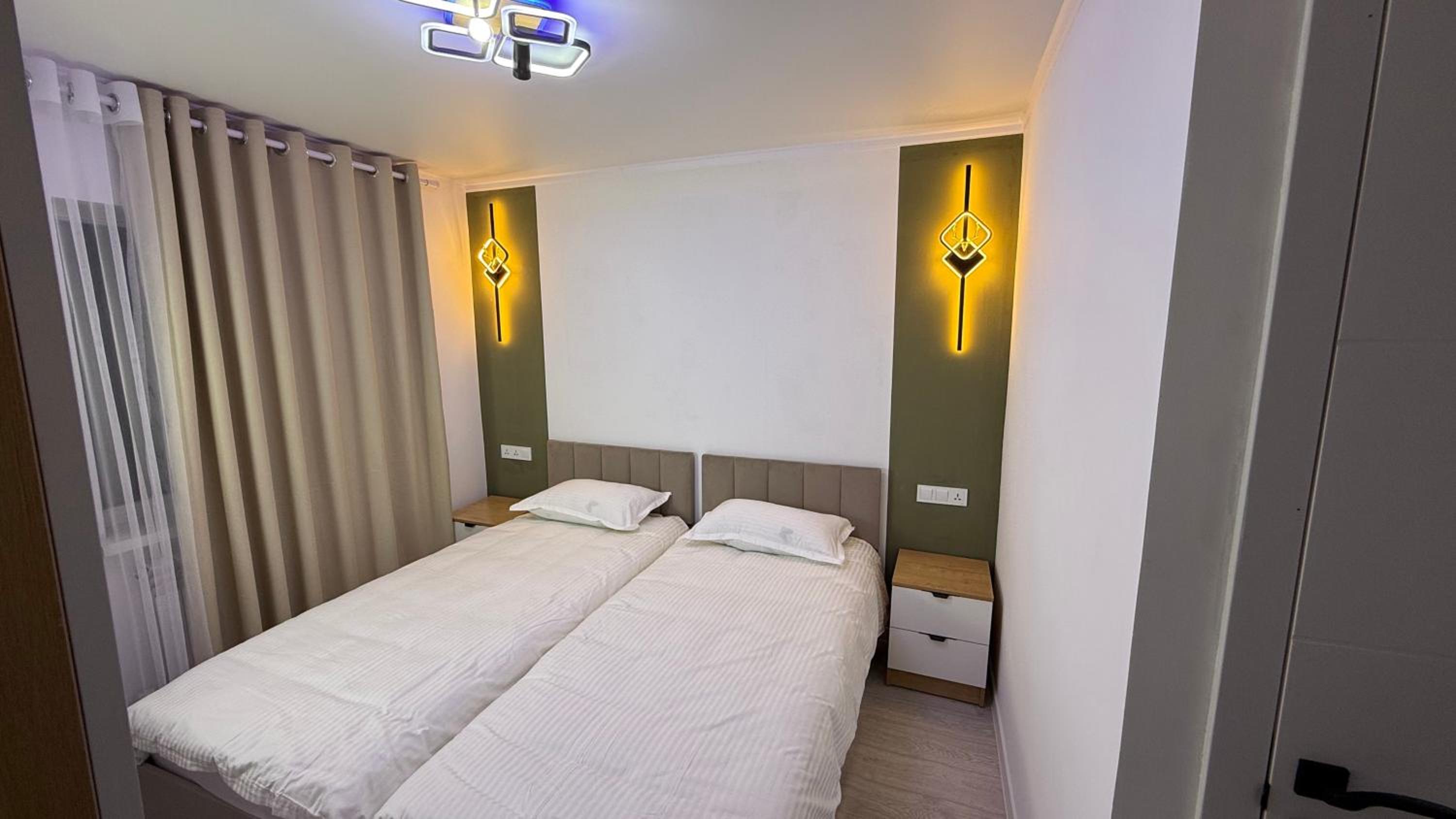 Twin Room with Private Bathroom photo 1