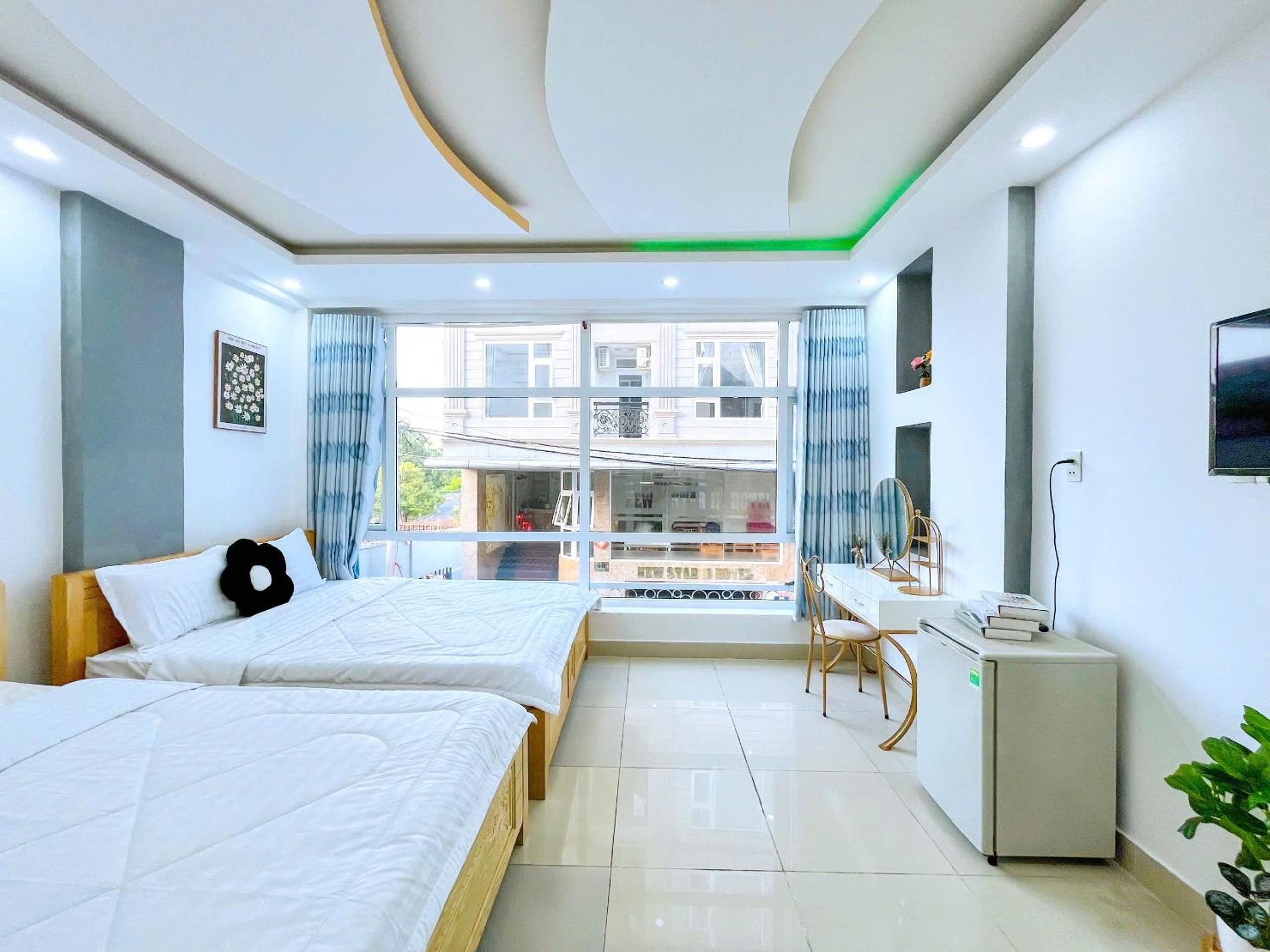 Quadruple Room With Balcony - Photo 2