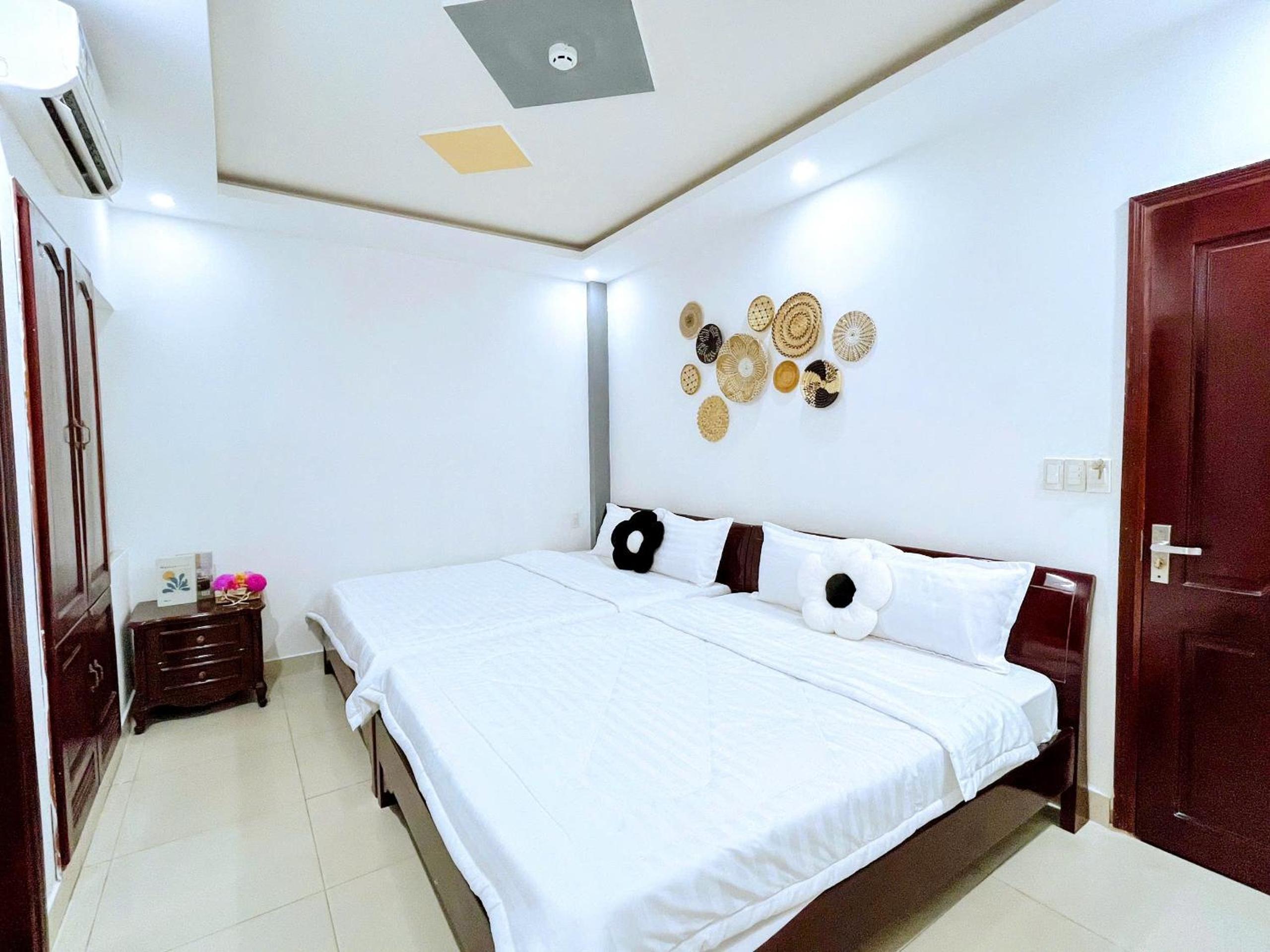 Quadruple Room With Bathroom photo 2