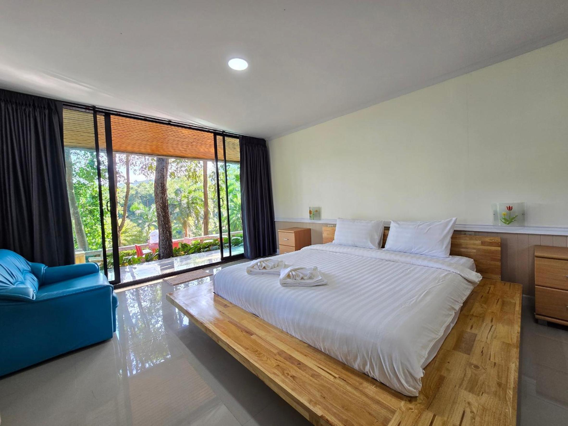 Studio with Lake View