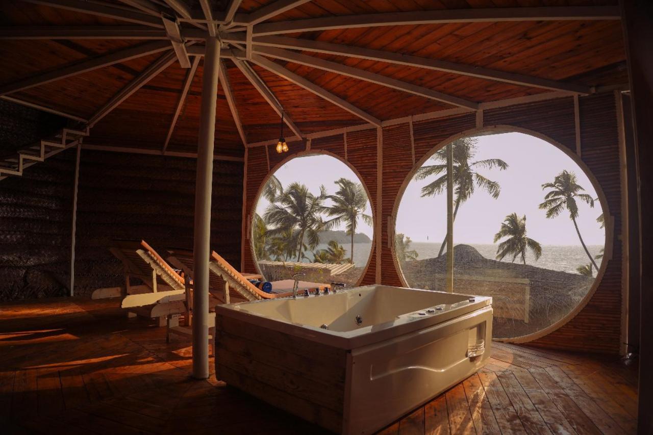 Queen Room with Sea View photo 3