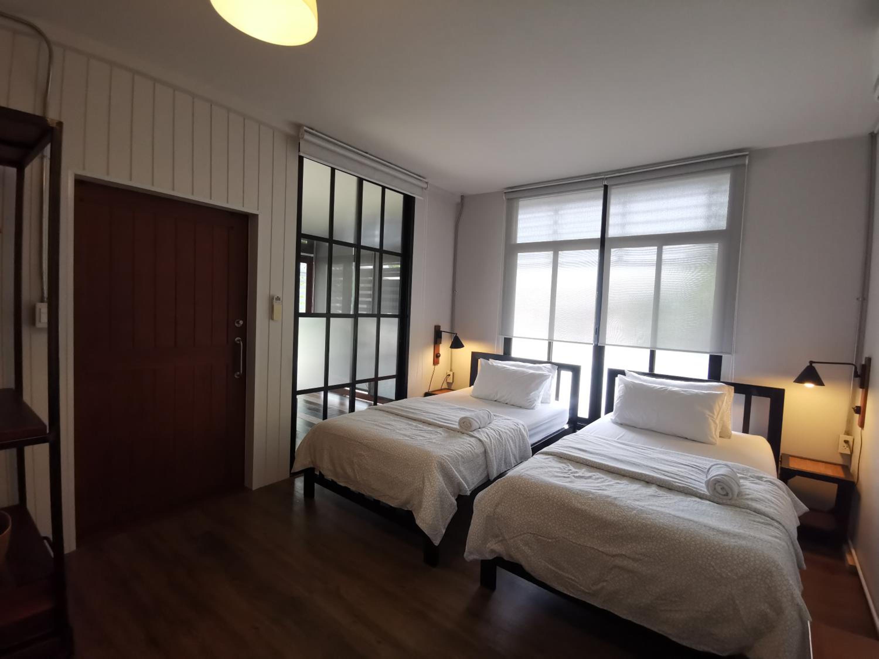 Standard Twin Room photo 2