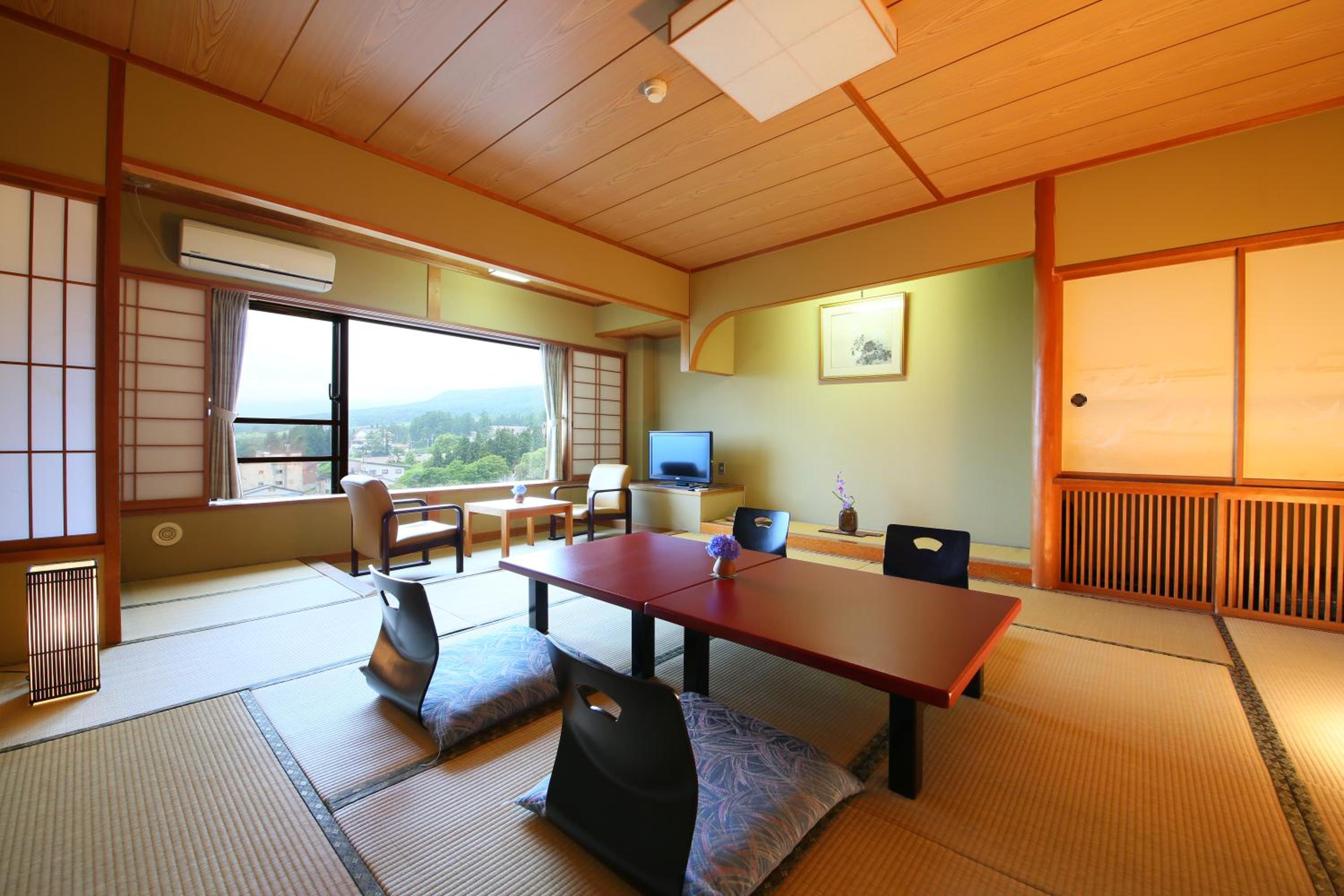 Japanese-Style Quadruple Room