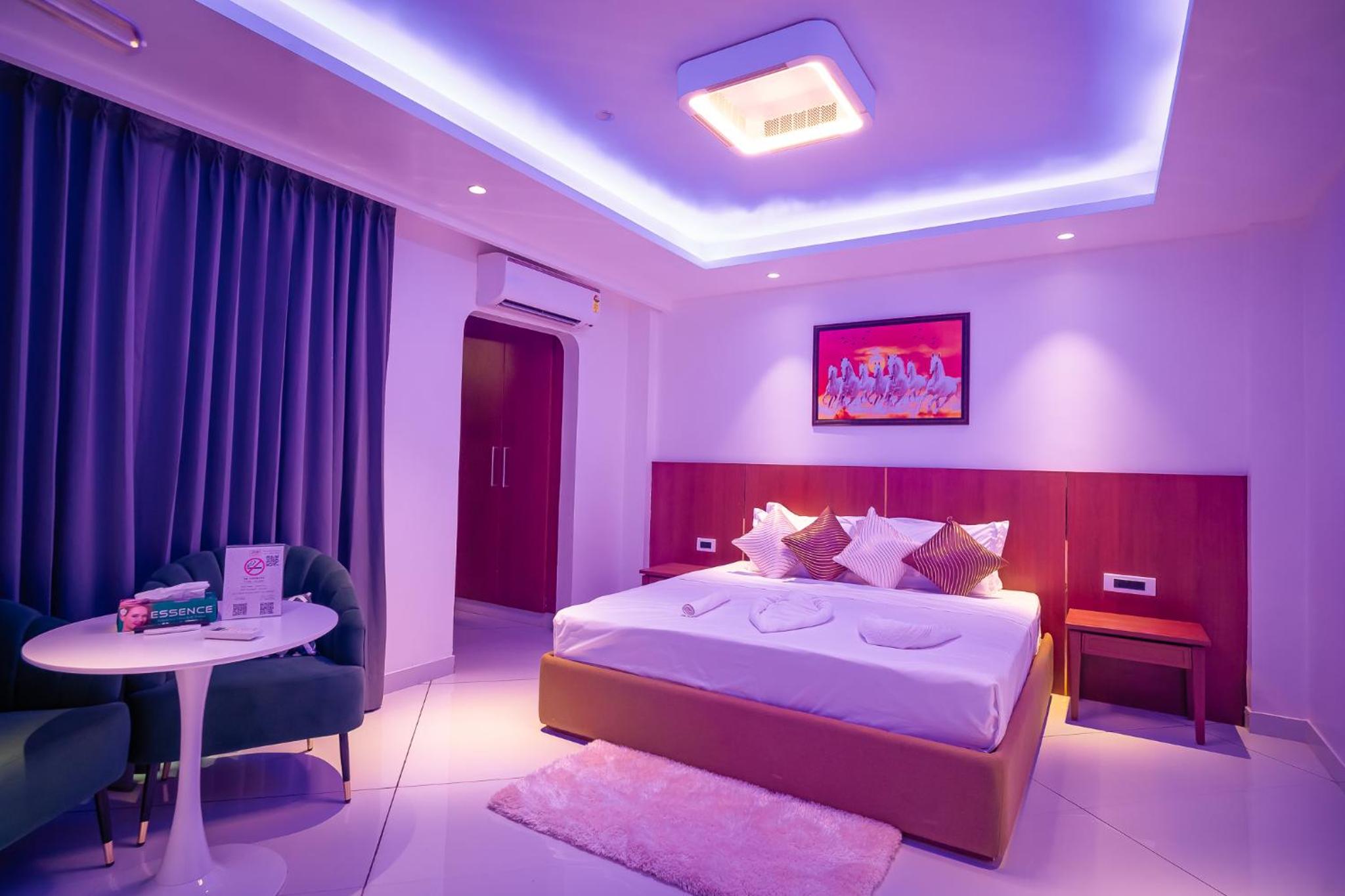 King Room