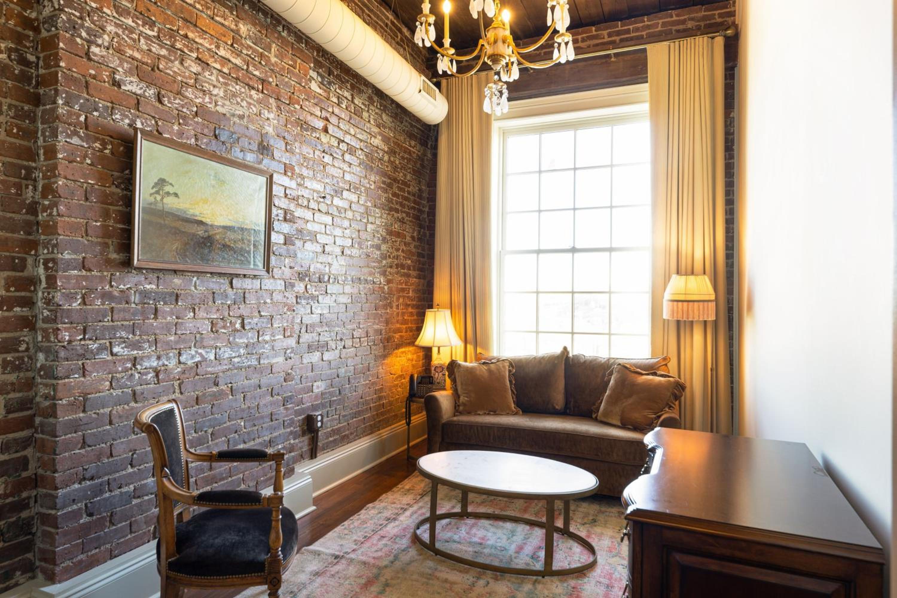 Signature King Room with City View - Photo 1